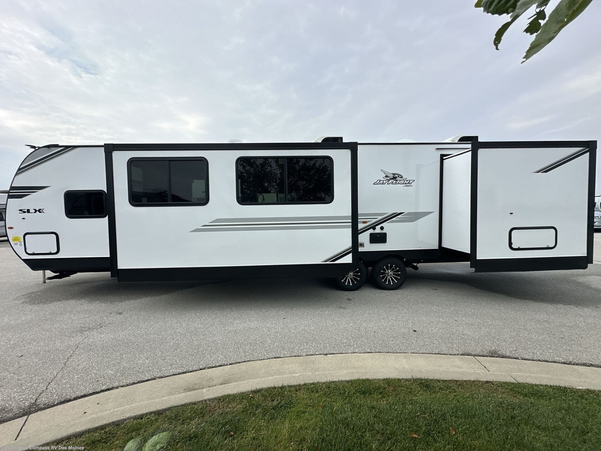 New 2026 Jayco Jay Flight SLX 380DQS available in Altoona, Iowa