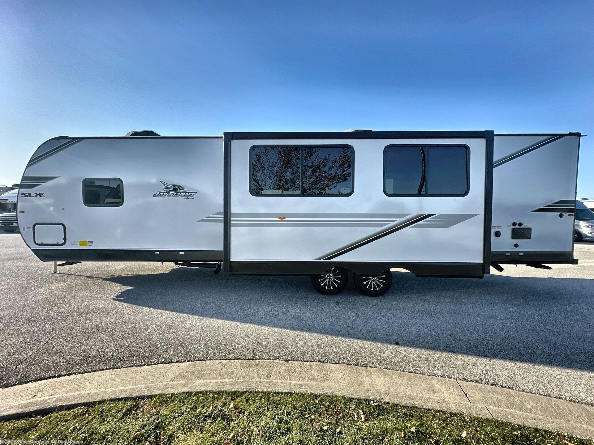 2026 Jay Flight SLX 330TBS by Jayco from Blue Compass RV Des Moines in Altoona, Iowa