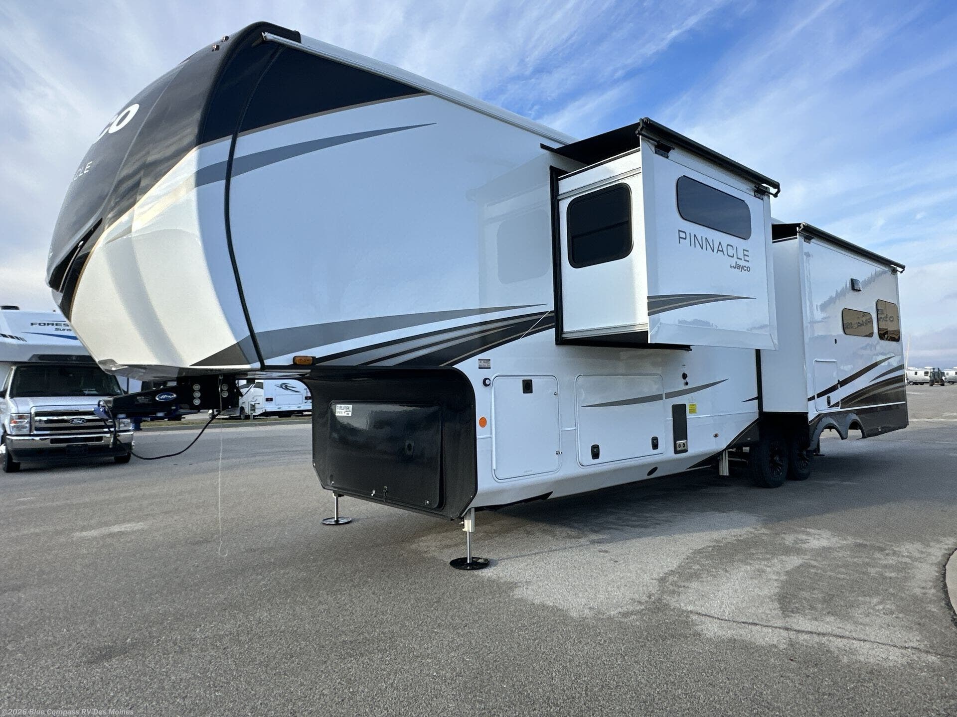 New 2026 Jayco Pinnacle 36FBTS available in Altoona, Iowa