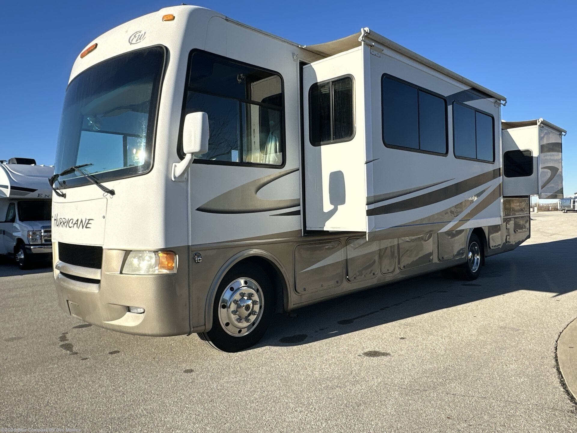 Used 2010 Four Winds International Hurricane 34B available in Altoona, Iowa
