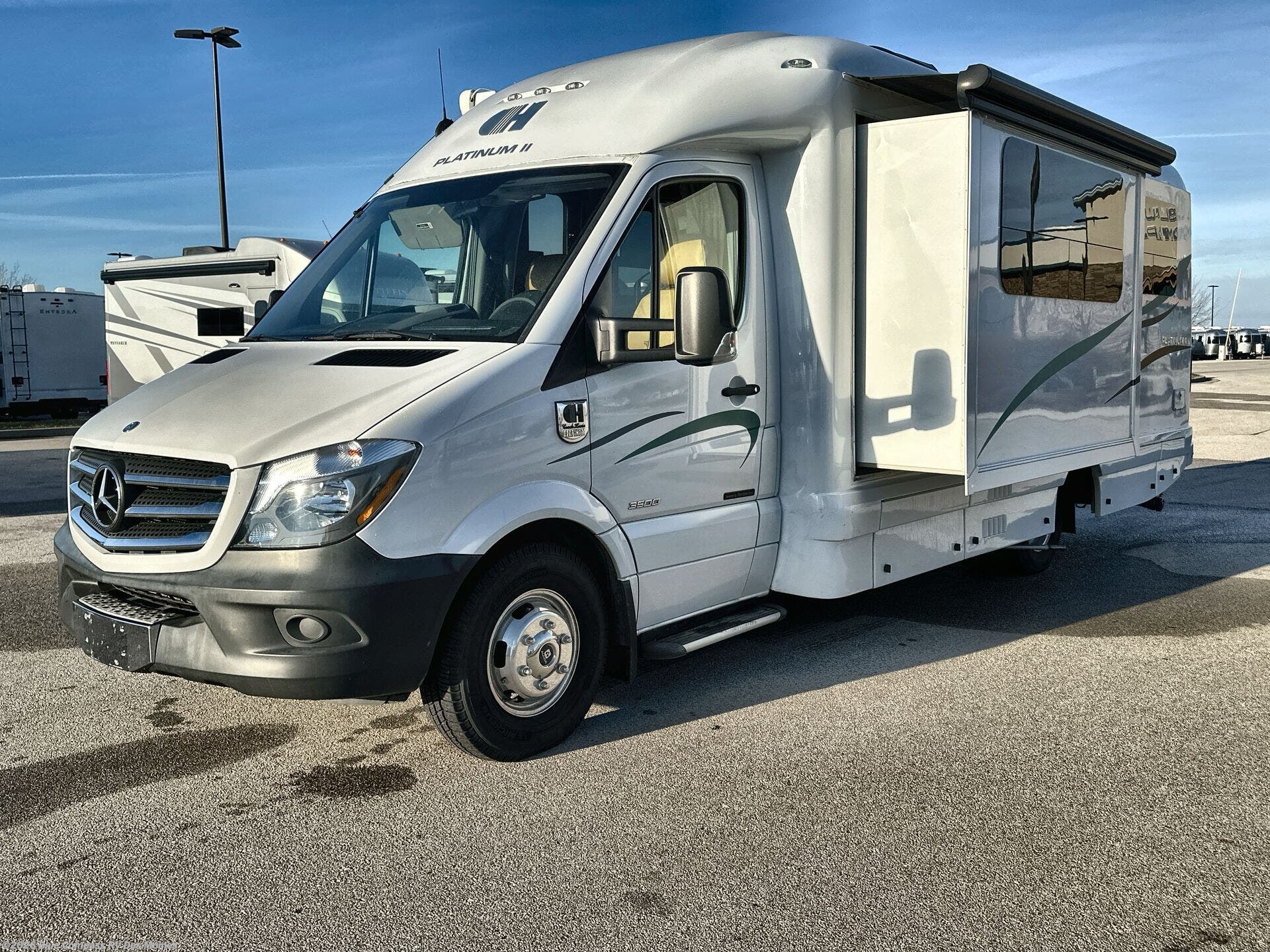 2014 Platinum 241XL by Coach House from Blue Compass RV Des Moines in Altoona, Iowa