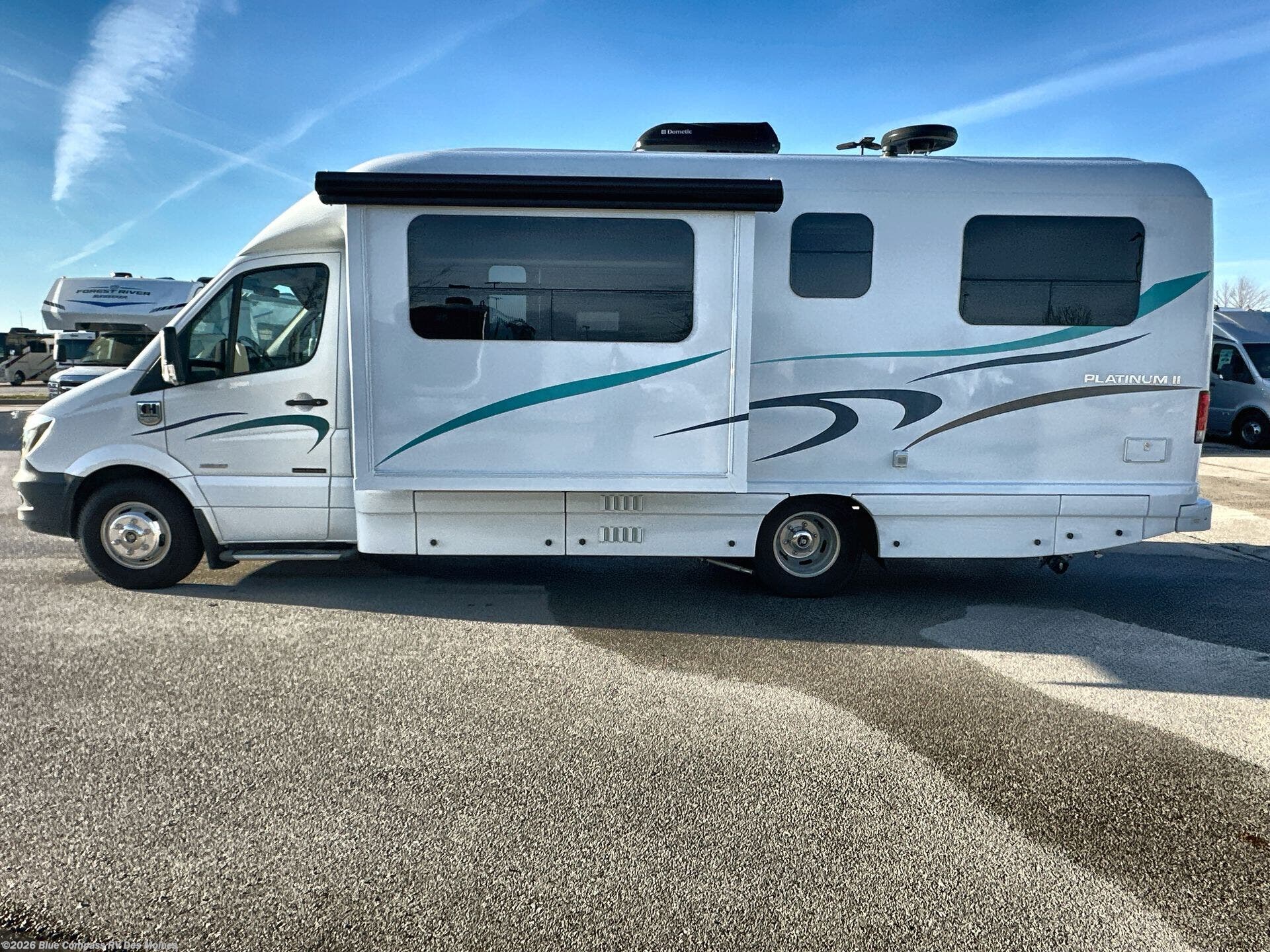 2014 Coach House Platinum 241XL - Used Class C For Sale by Blue Compass RV Des Moines in Altoona, Iowa