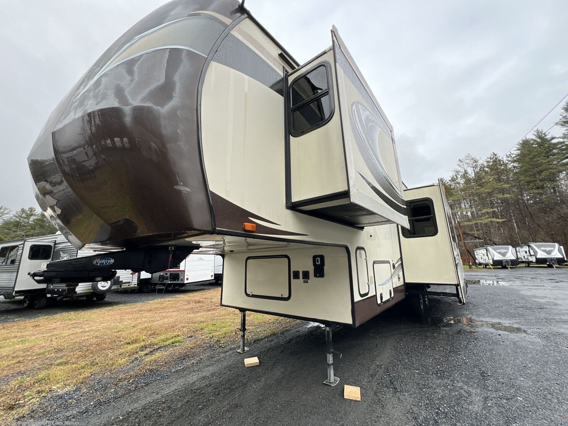 2015 Eagle 345BHTS by Jayco from Blue Compass RV Des Moines in Altoona, Iowa