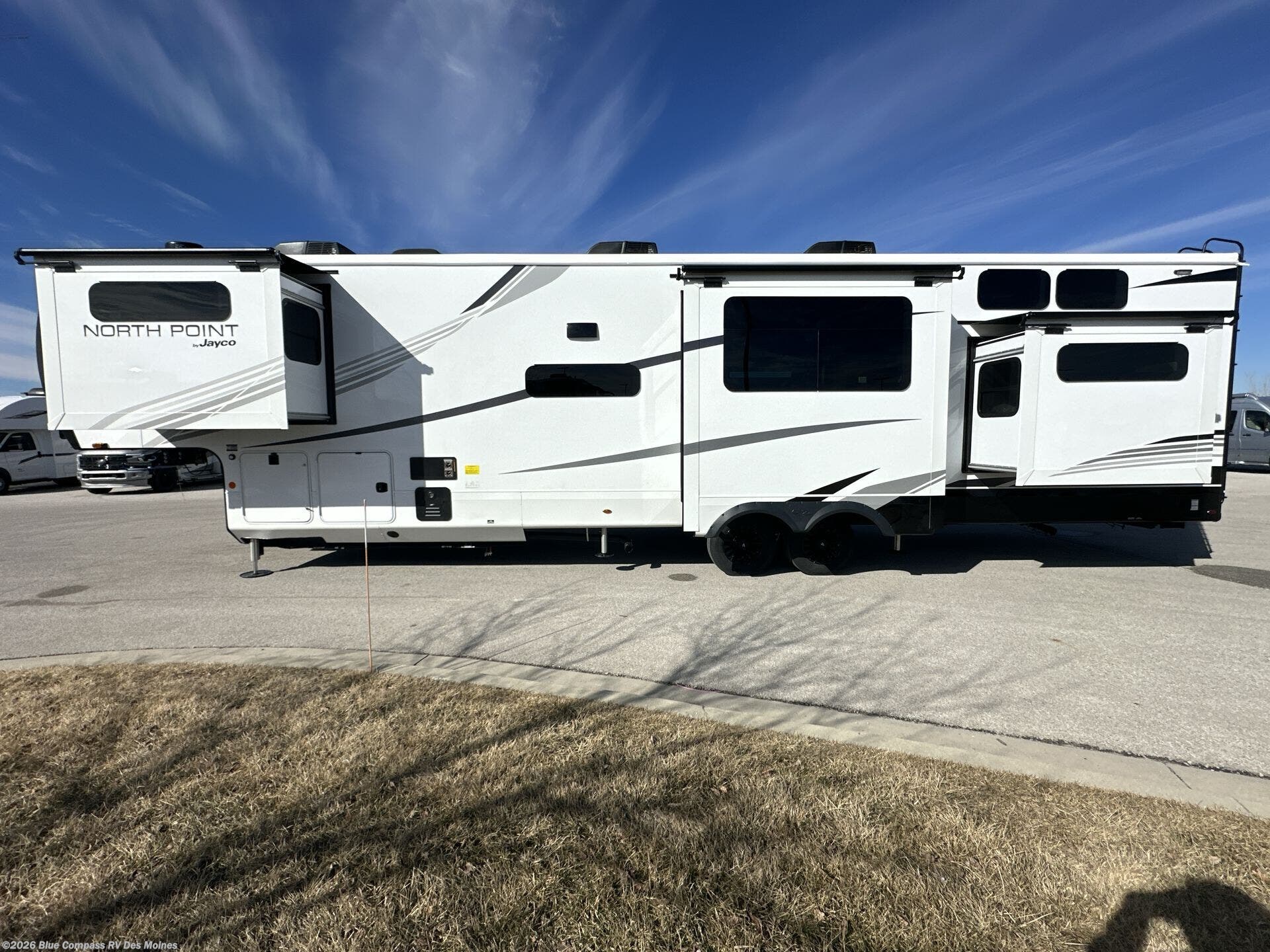 2026 North Point 395DSDB by Jayco from Blue Compass RV Des Moines in Altoona, Iowa