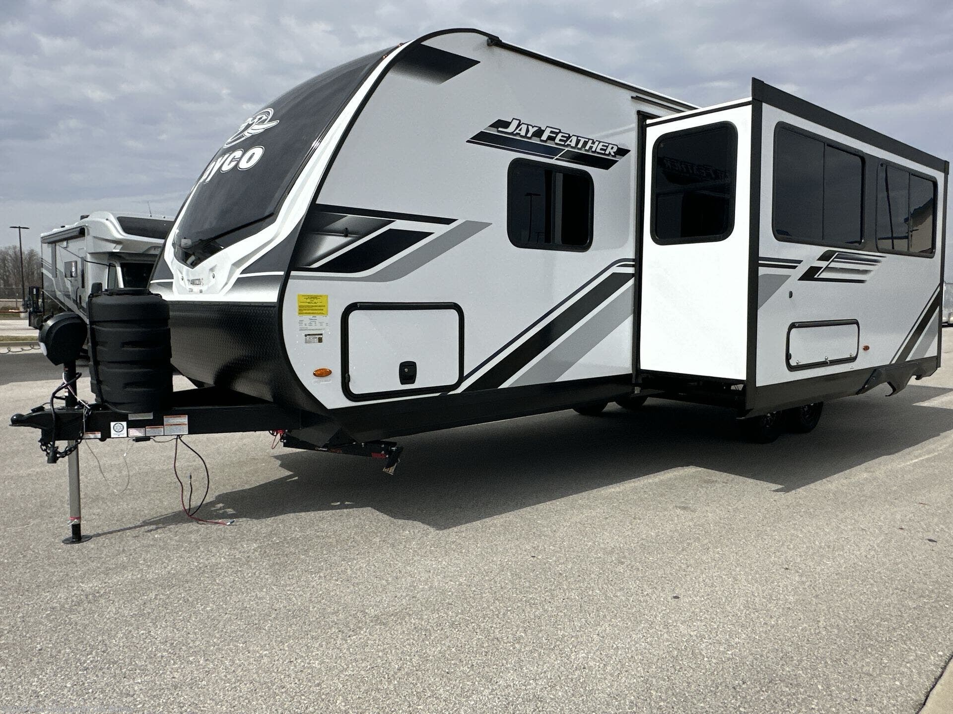 New 2026 Jayco Jay Feather 27BH available in Altoona, Iowa