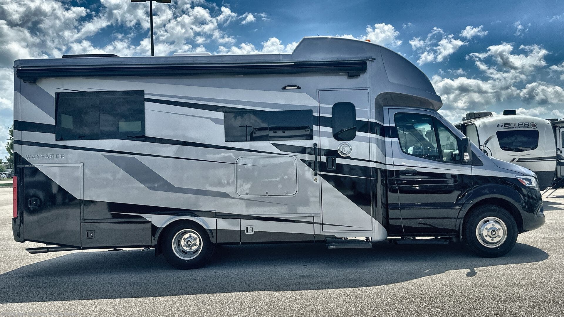 2026 Wayfarer 25 XLW by Tiffin from Blue Compass RV Des Moines in Altoona, Iowa