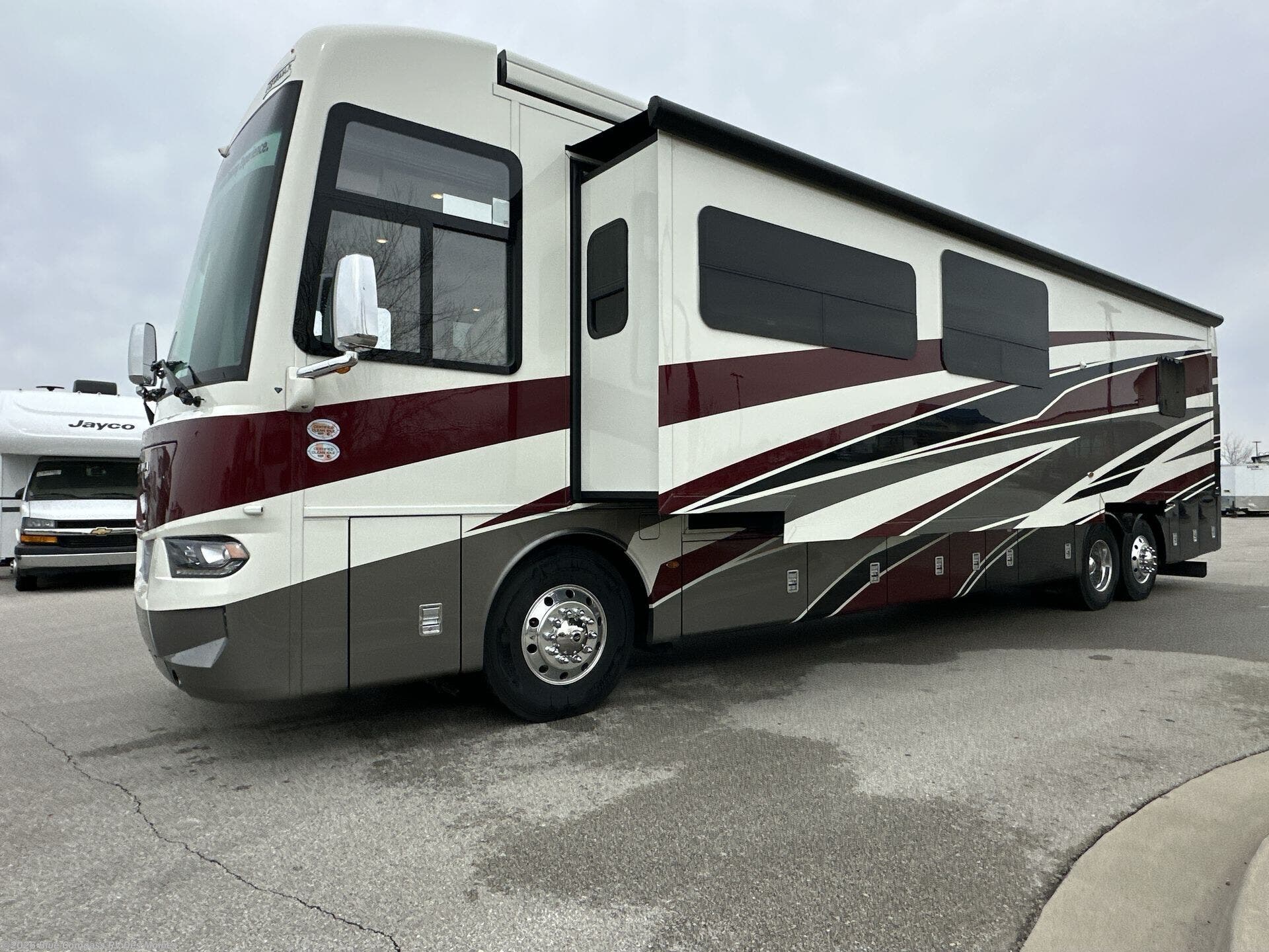New 2026 Newmar Ventana 4369 available in Altoona, Iowa