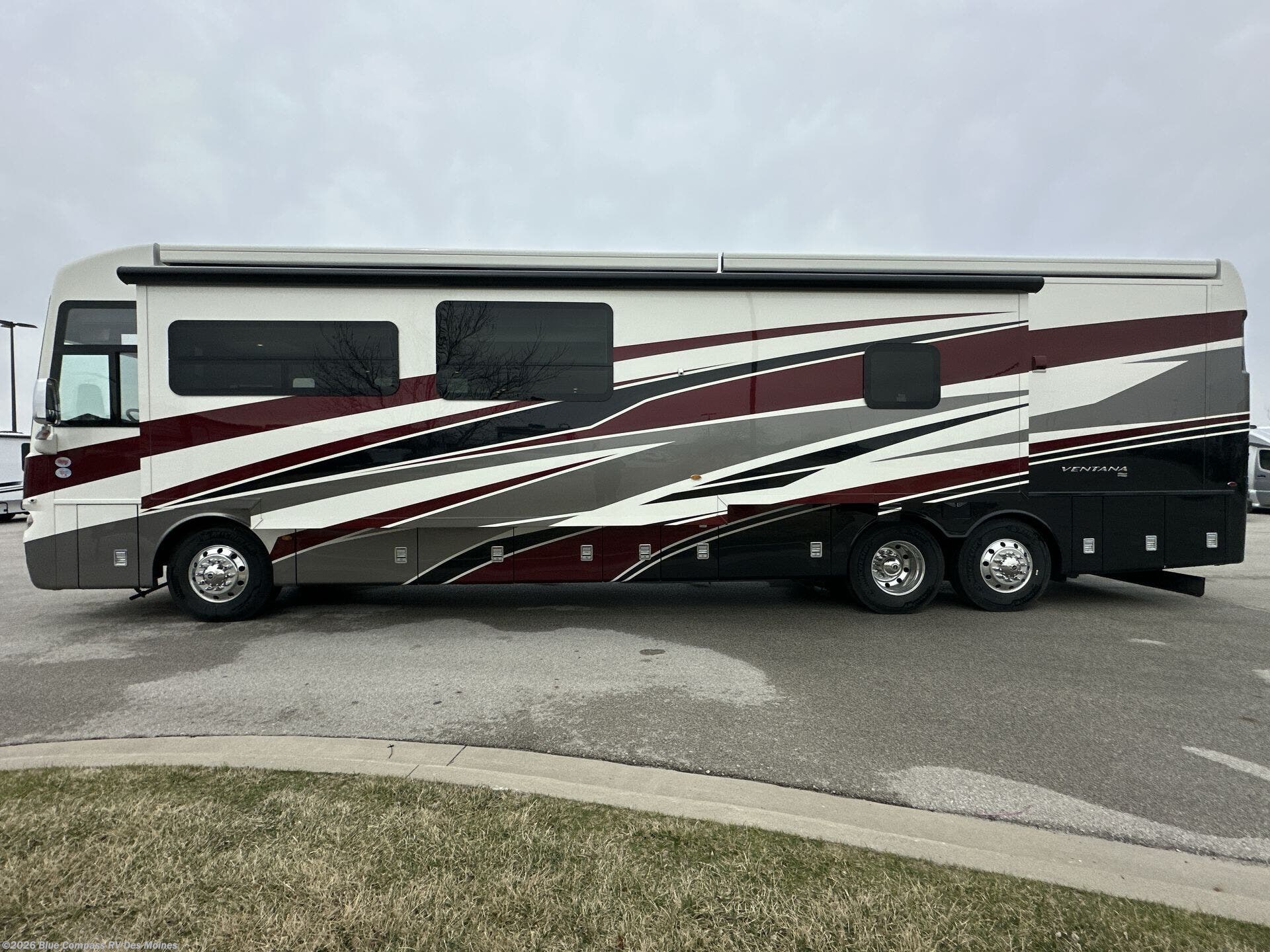2026 Ventana 4369 by Newmar from Blue Compass RV Des Moines in Altoona, Iowa