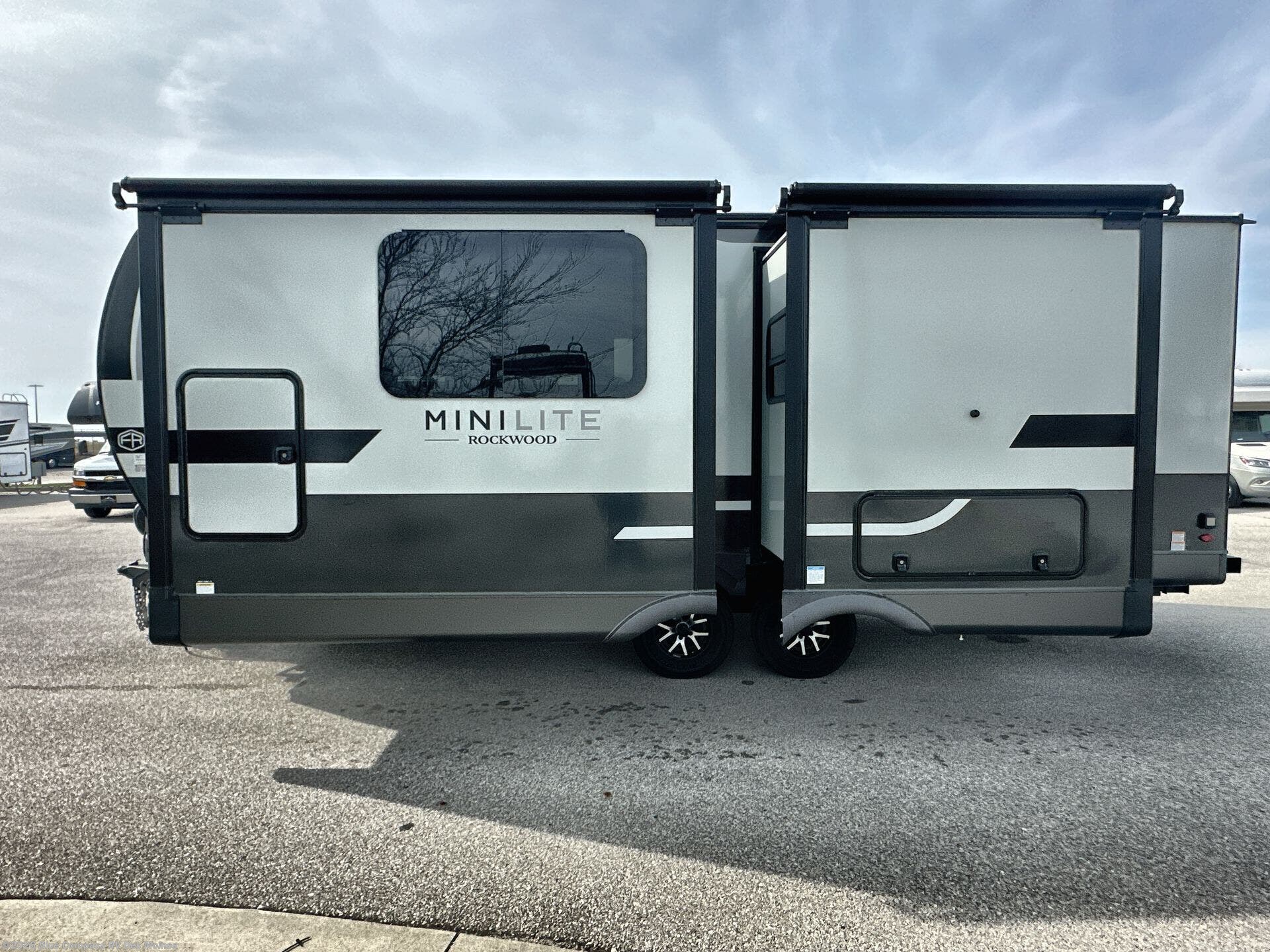 2026 Rockwood Mini Lite 2523MBR by Forest River from Blue Compass RV Des Moines in Altoona, Iowa