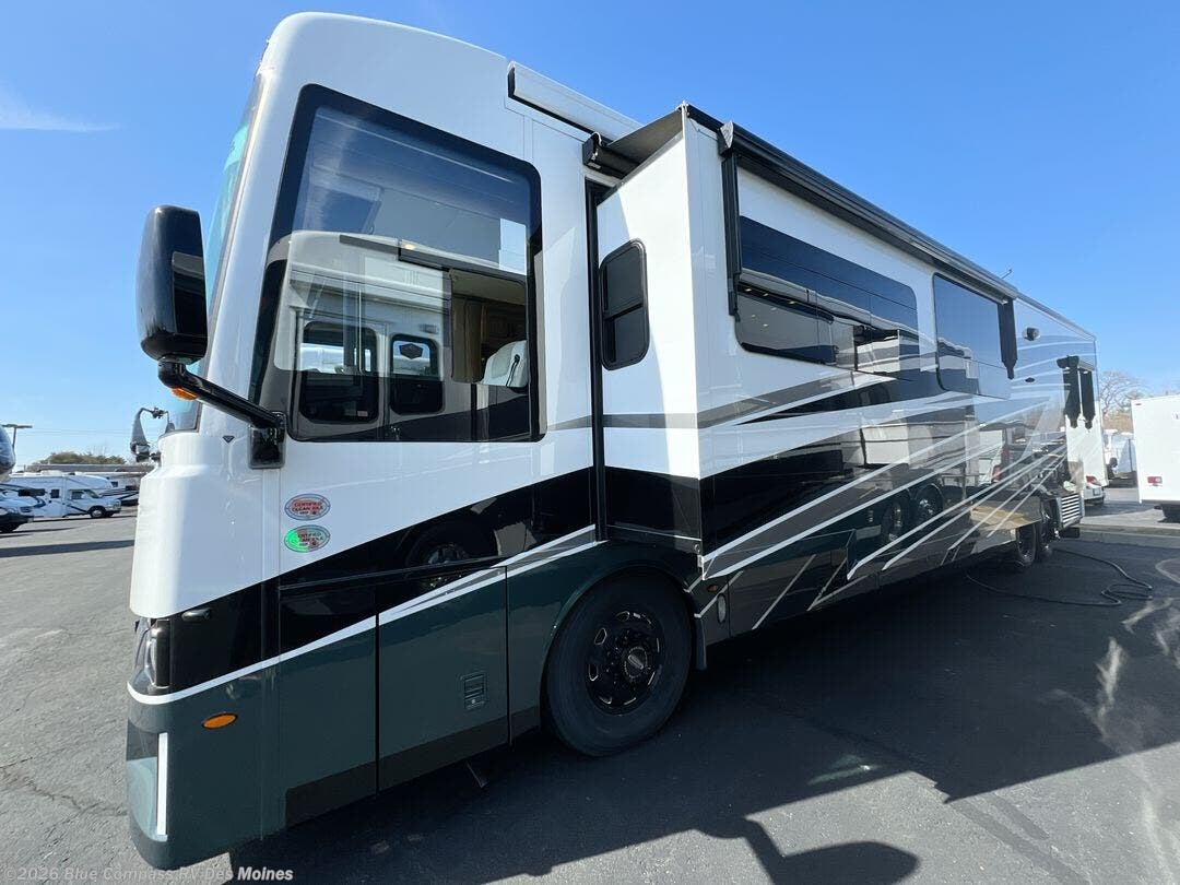 New 2025 Newmar Dutch Star 4369 available in Altoona, Iowa