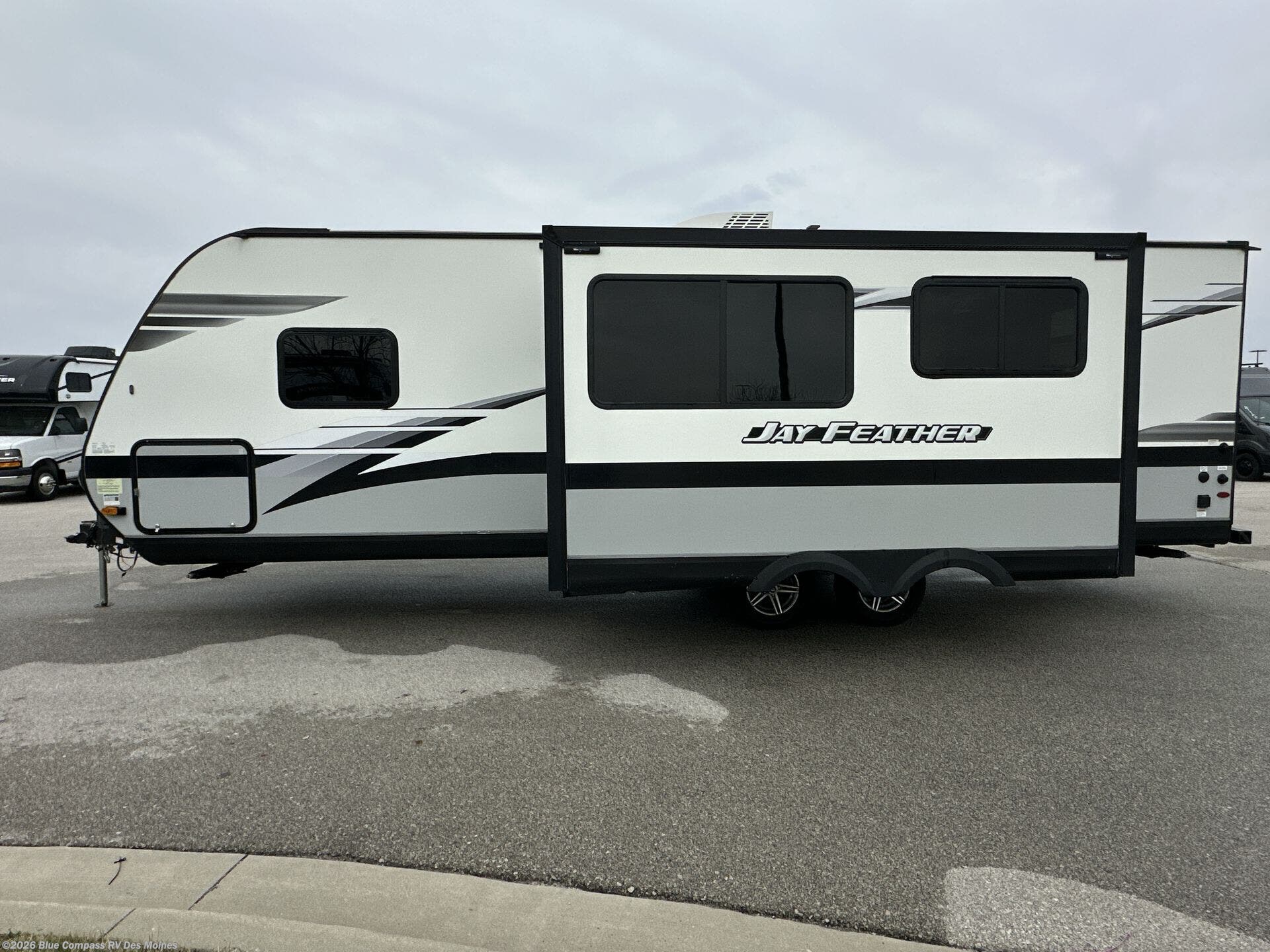 2022 Jay Feather 25RB by Jayco from Blue Compass RV Des Moines in Altoona, Iowa