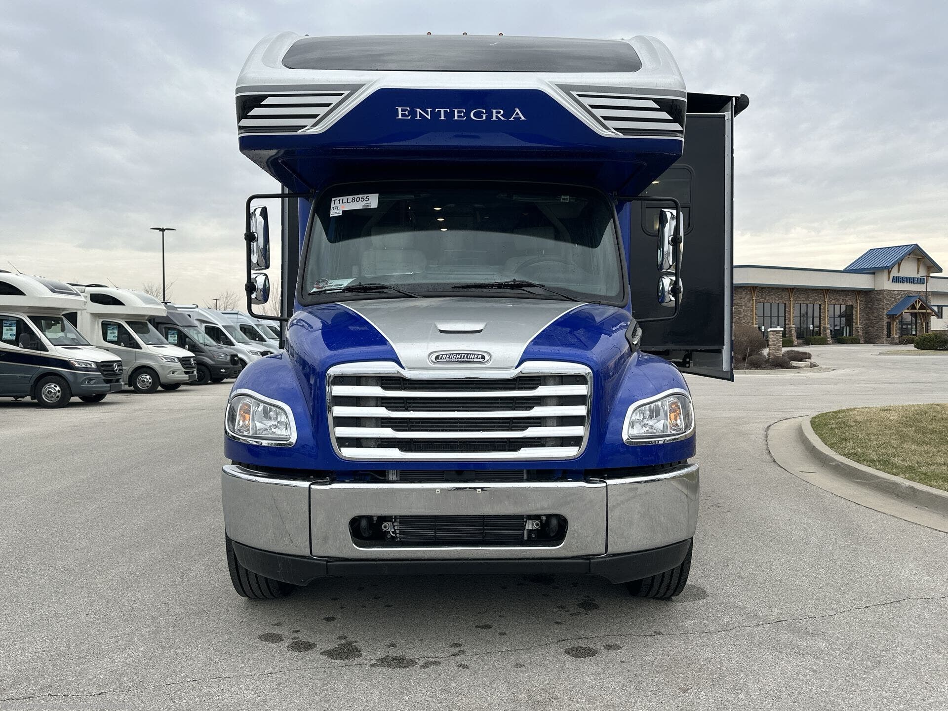 New 2026 Entegra Coach Accolade XL 37L available in Altoona, Iowa