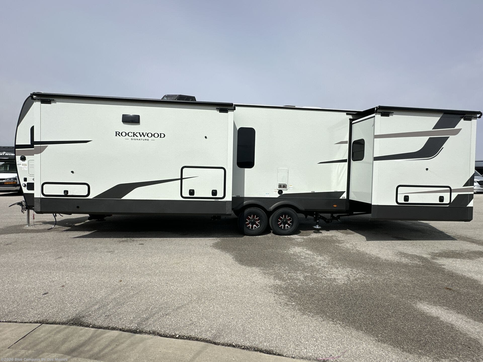 2026 Rockwood Signature 8339FK by Forest River from Blue Compass RV Des Moines in Altoona, Iowa