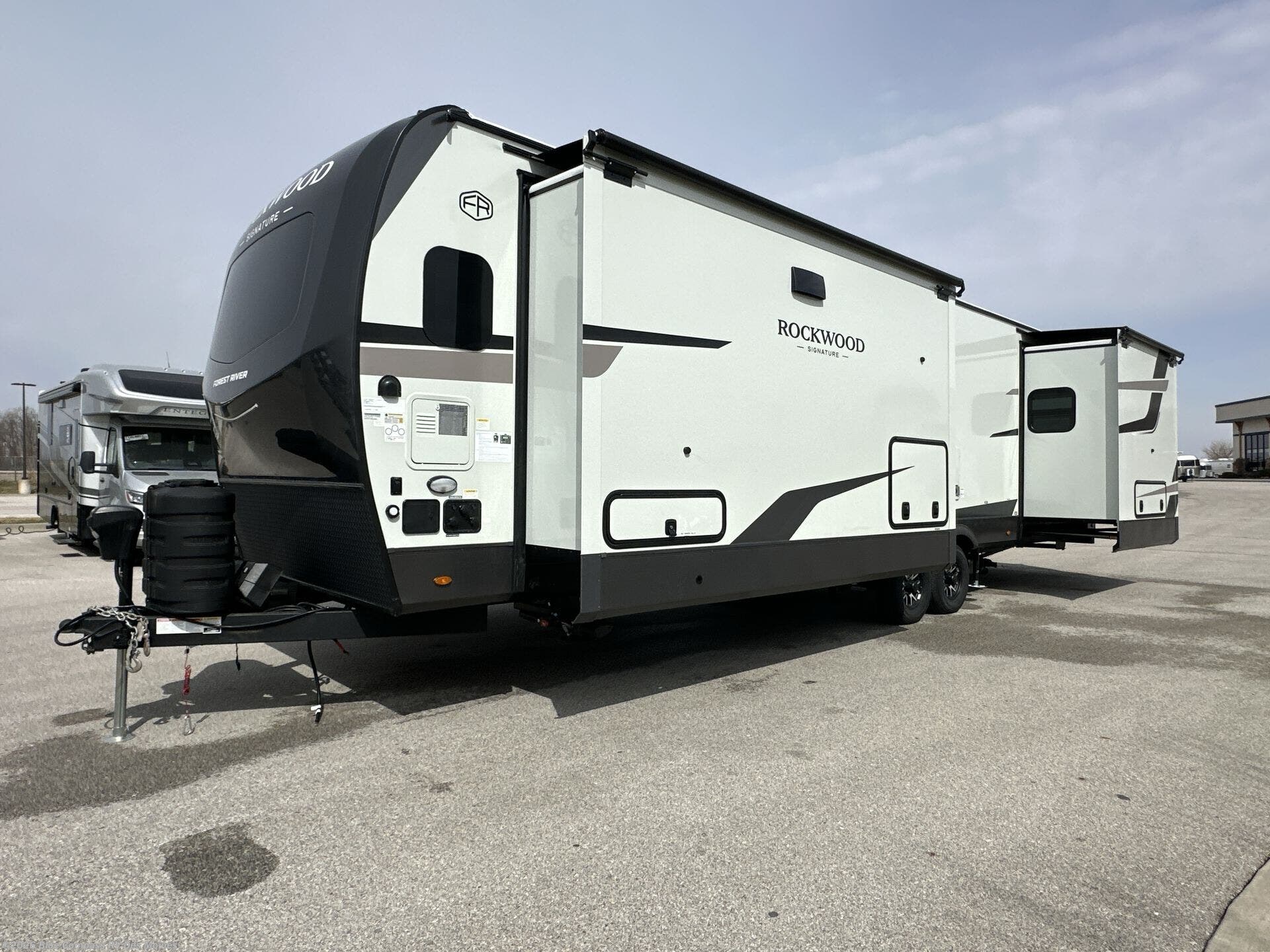 New 2026 Forest River Rockwood Signature 8339FK available in Altoona, Iowa