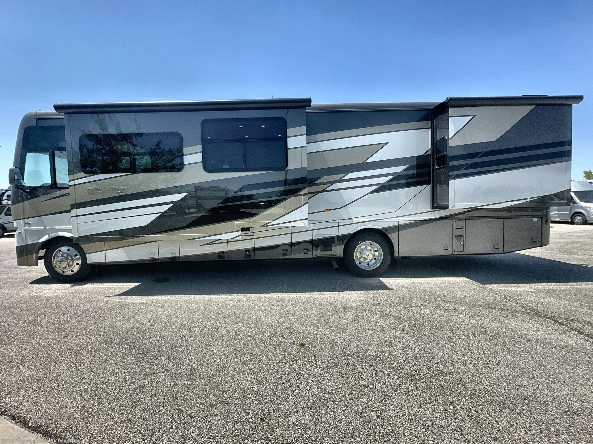 2026 Bay Star 3626 by Newmar from Blue Compass RV Des Moines in Altoona, Iowa