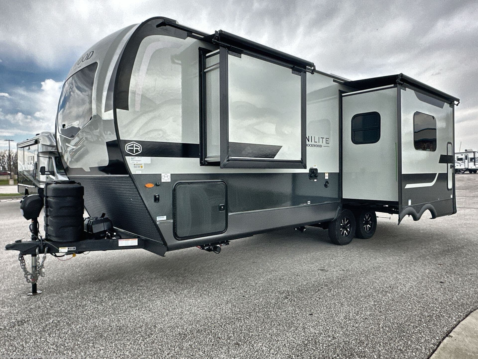 New 2026 Forest River Rockwood Mini Lite 2515S available in Altoona, Iowa