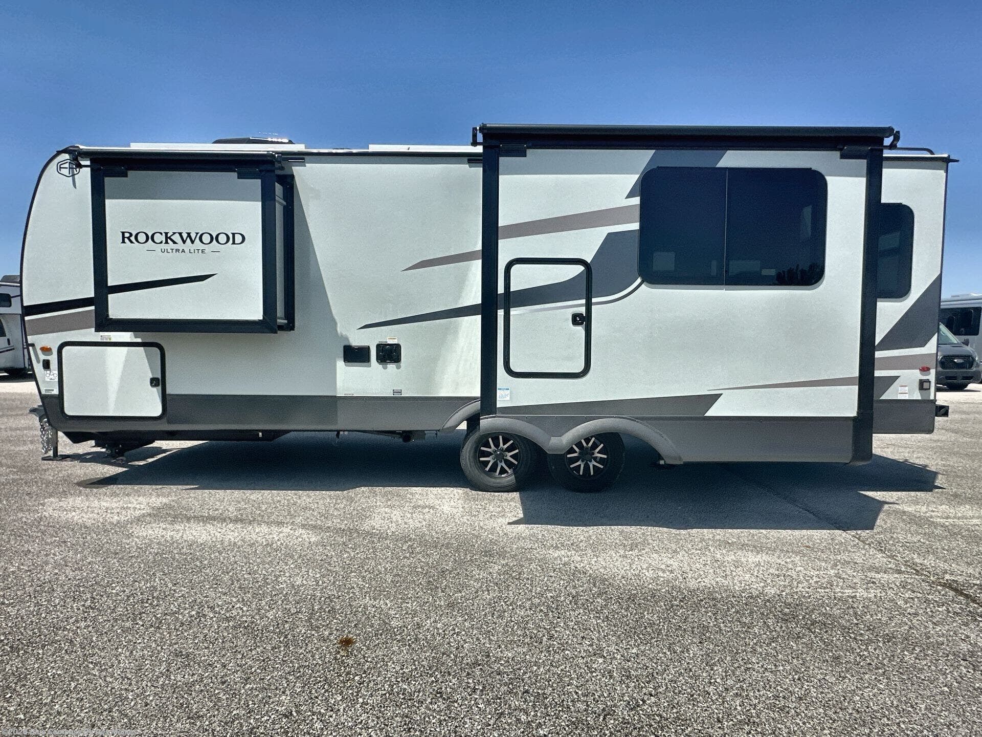 2026 Rockwood Ultra Lite 2618RD by Forest River from Blue Compass RV Des Moines in Altoona, Iowa