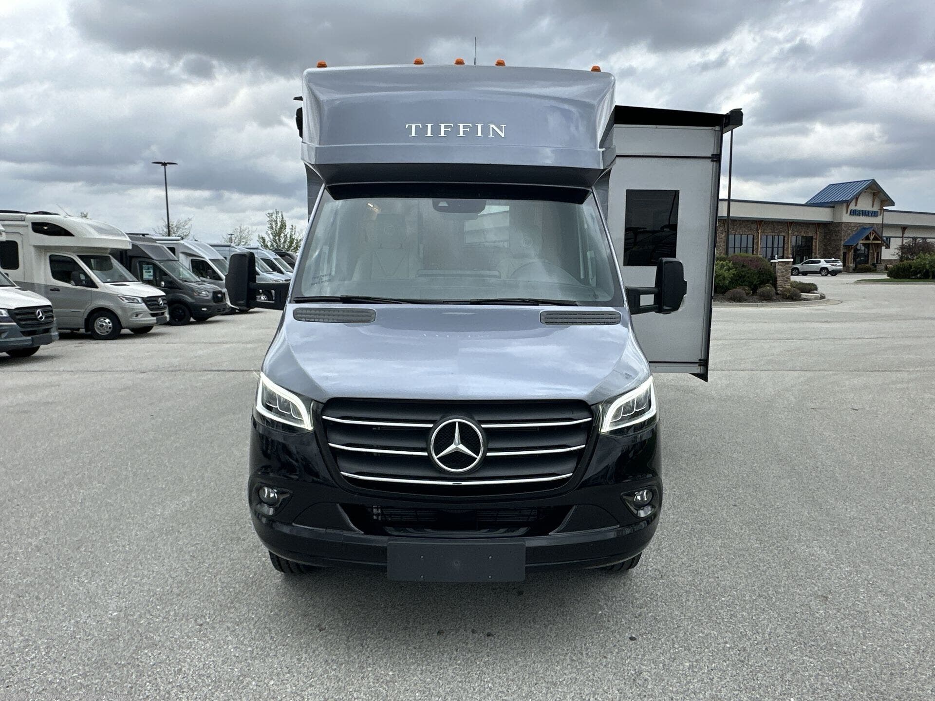 New 2026 Tiffin Wayfarer 25 XPW available in Altoona, Iowa