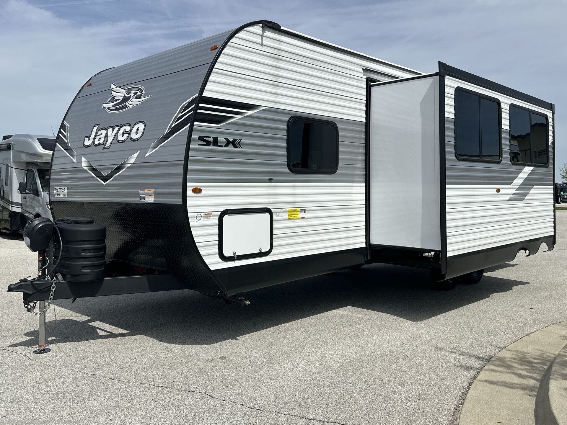 New 2026 Jayco Jay Flight SLX 261BHS available in Altoona, Iowa