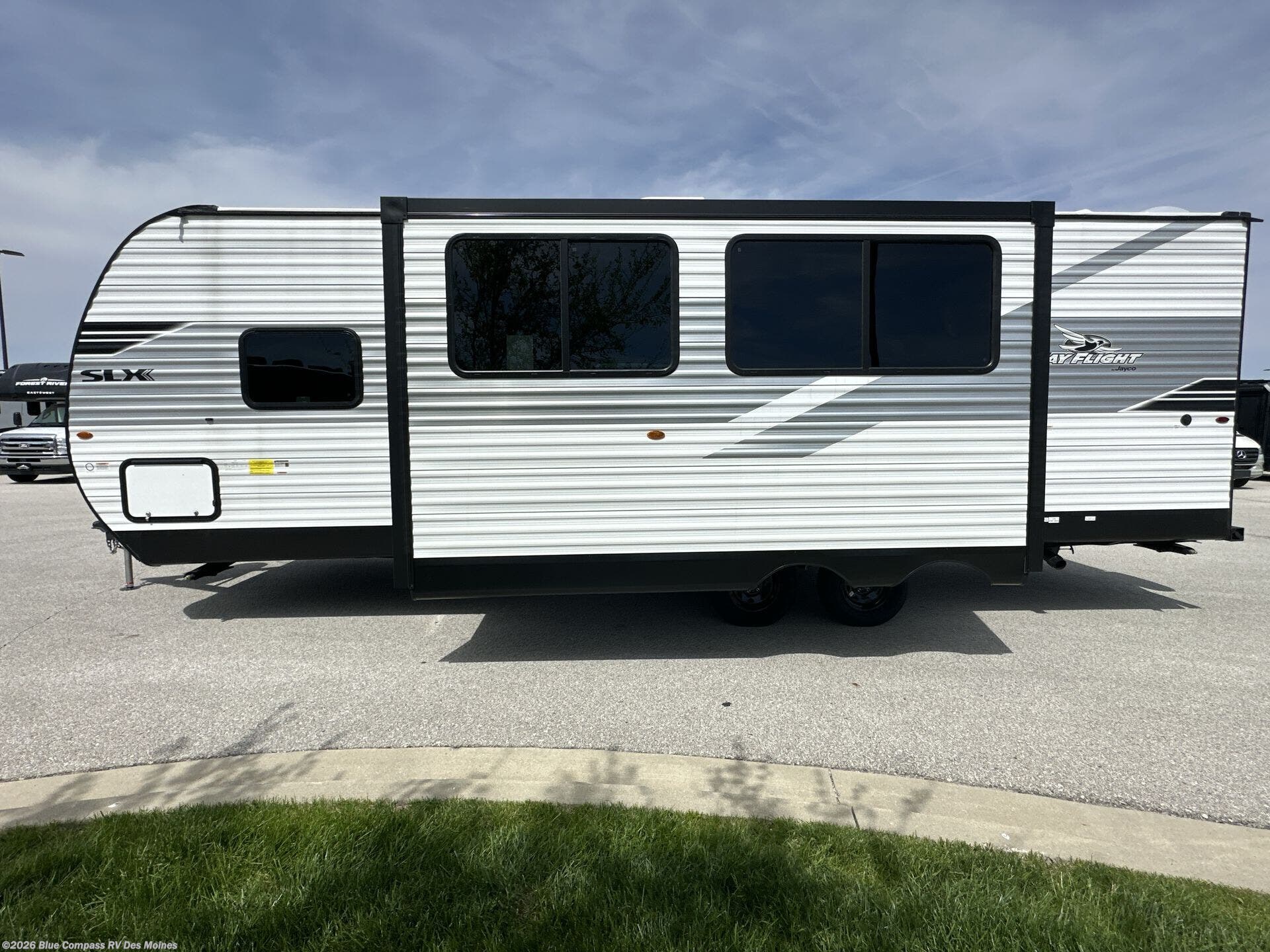 2026 Jay Flight SLX 261BHS by Jayco from Blue Compass RV Des Moines in Altoona, Iowa