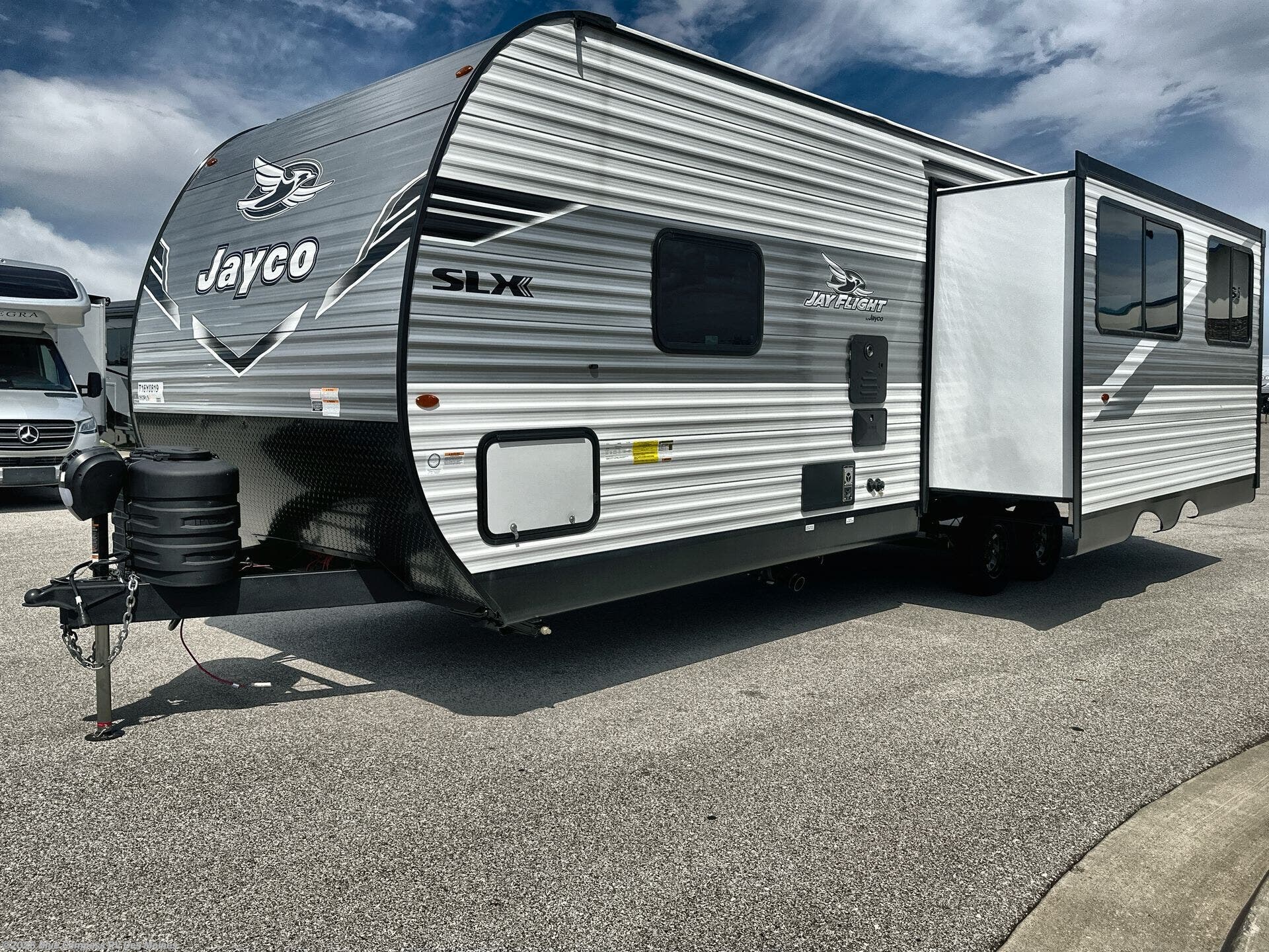 New 2026 Jayco Jay Flight SLX 262RLS available in Altoona, Iowa