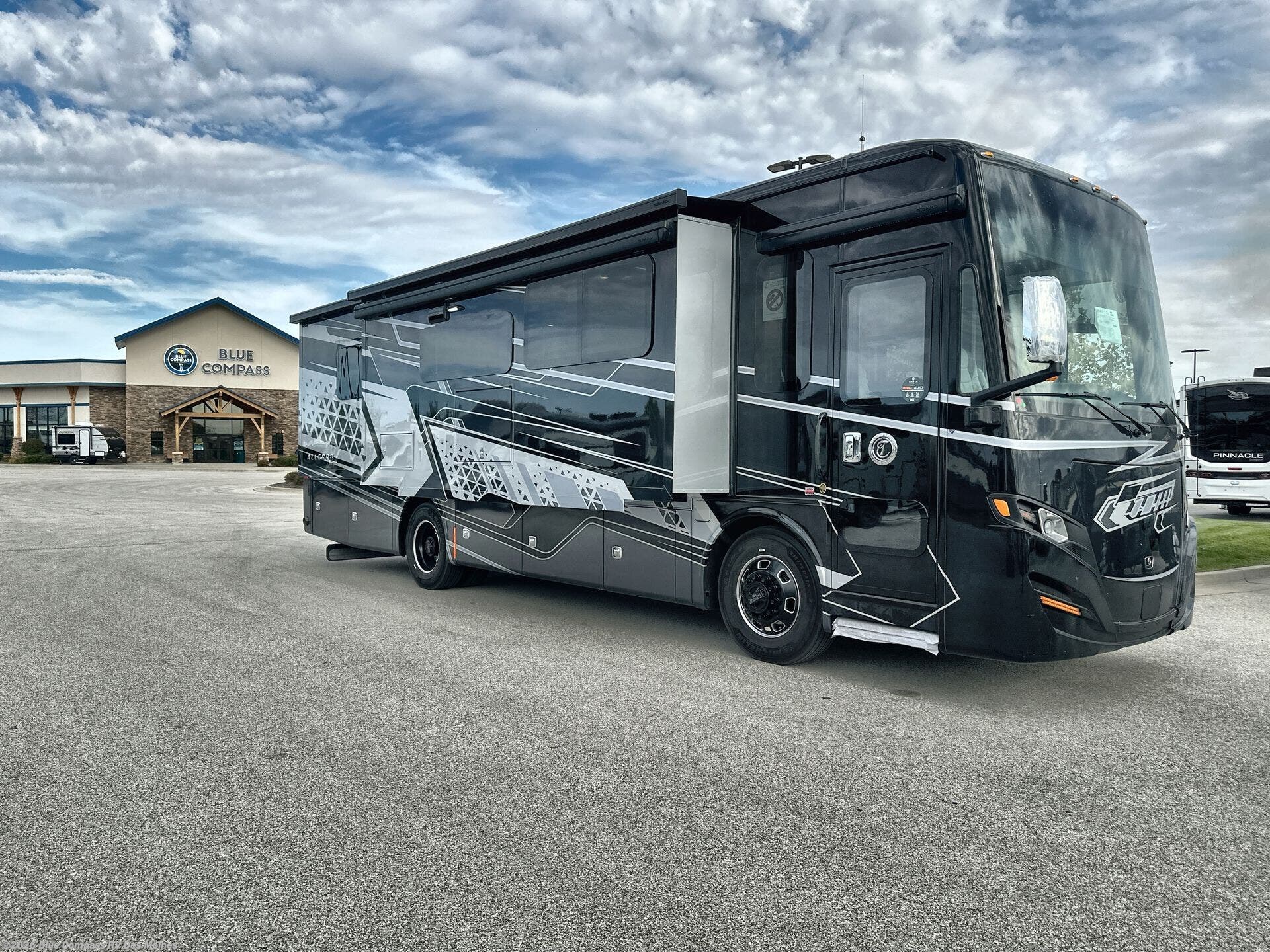 New 2026 Tiffin Allegro Red 33 AA available in Altoona, Iowa