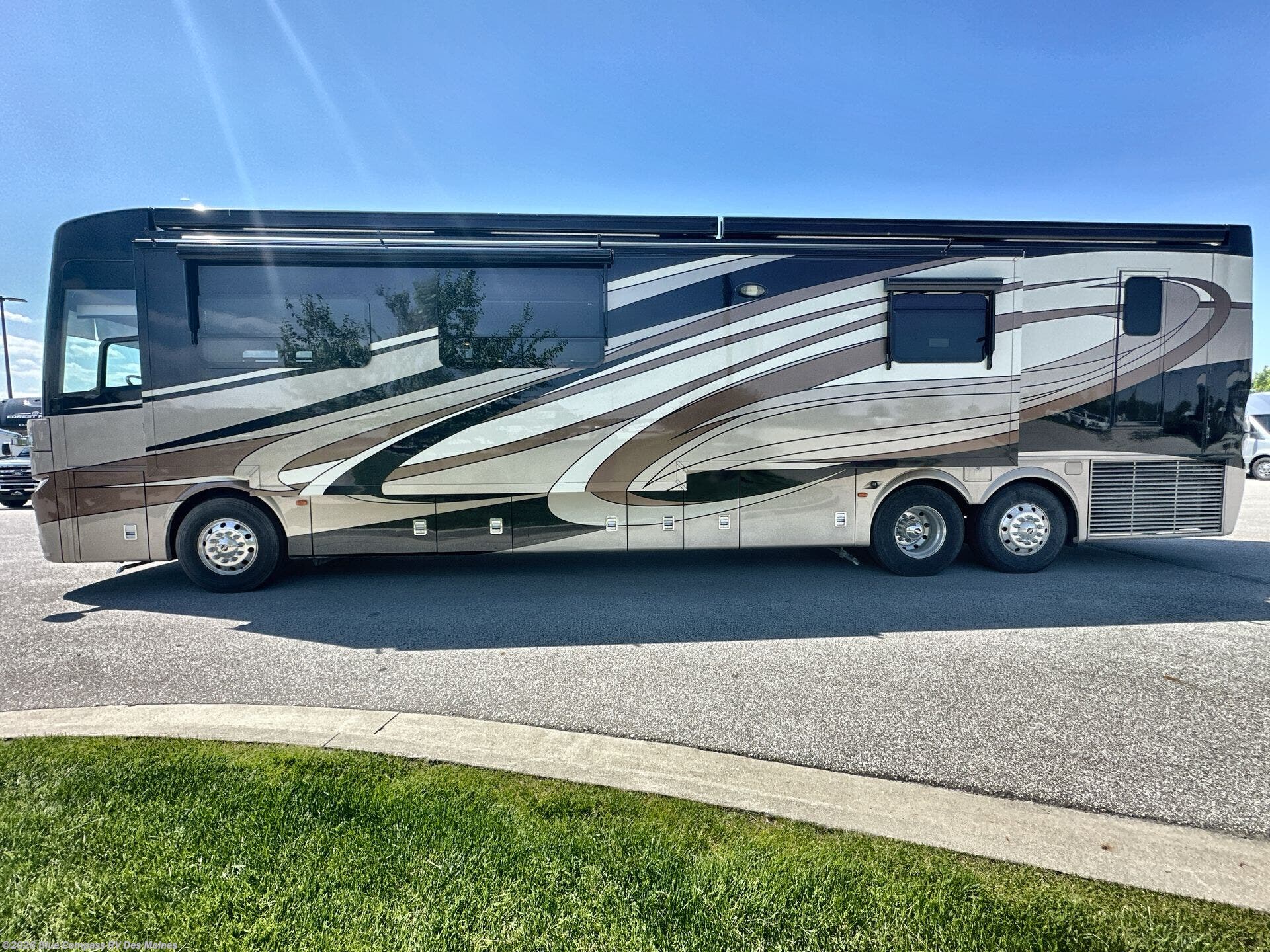 2017 London Aire 4519 by Newmar from Blue Compass RV Des Moines in Altoona, Iowa