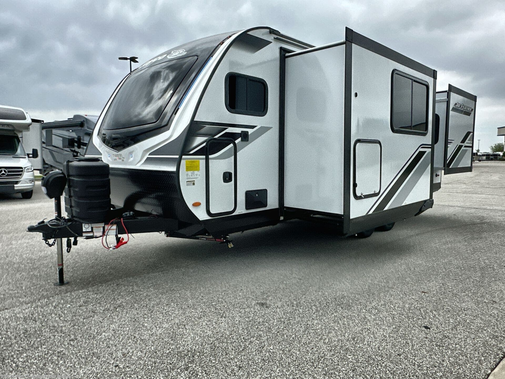 New 2026 Jayco Jay Feather 24FK available in Altoona, Iowa