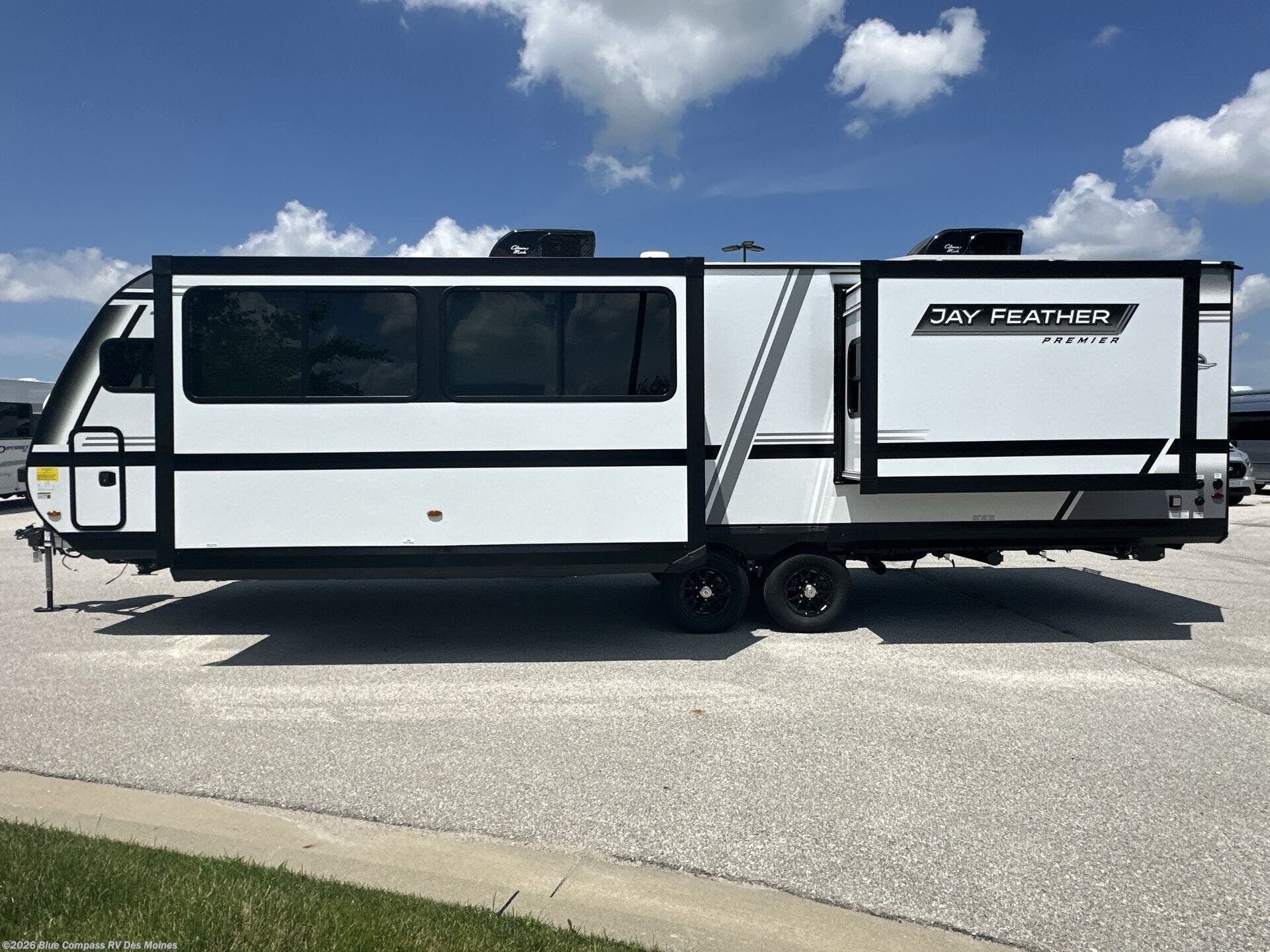 2027 Jay Feather 26FK by Jayco from Blue Compass RV Des Moines in Altoona, Iowa
