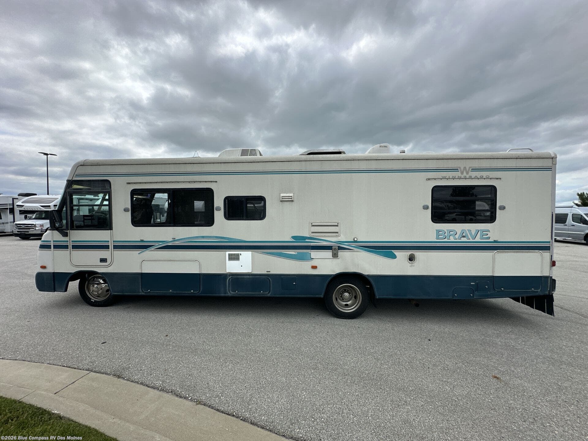 1996 Winnebago Brave 31RQ - Used Class A For Sale by Blue Compass RV Des Moines in Altoona, Iowa