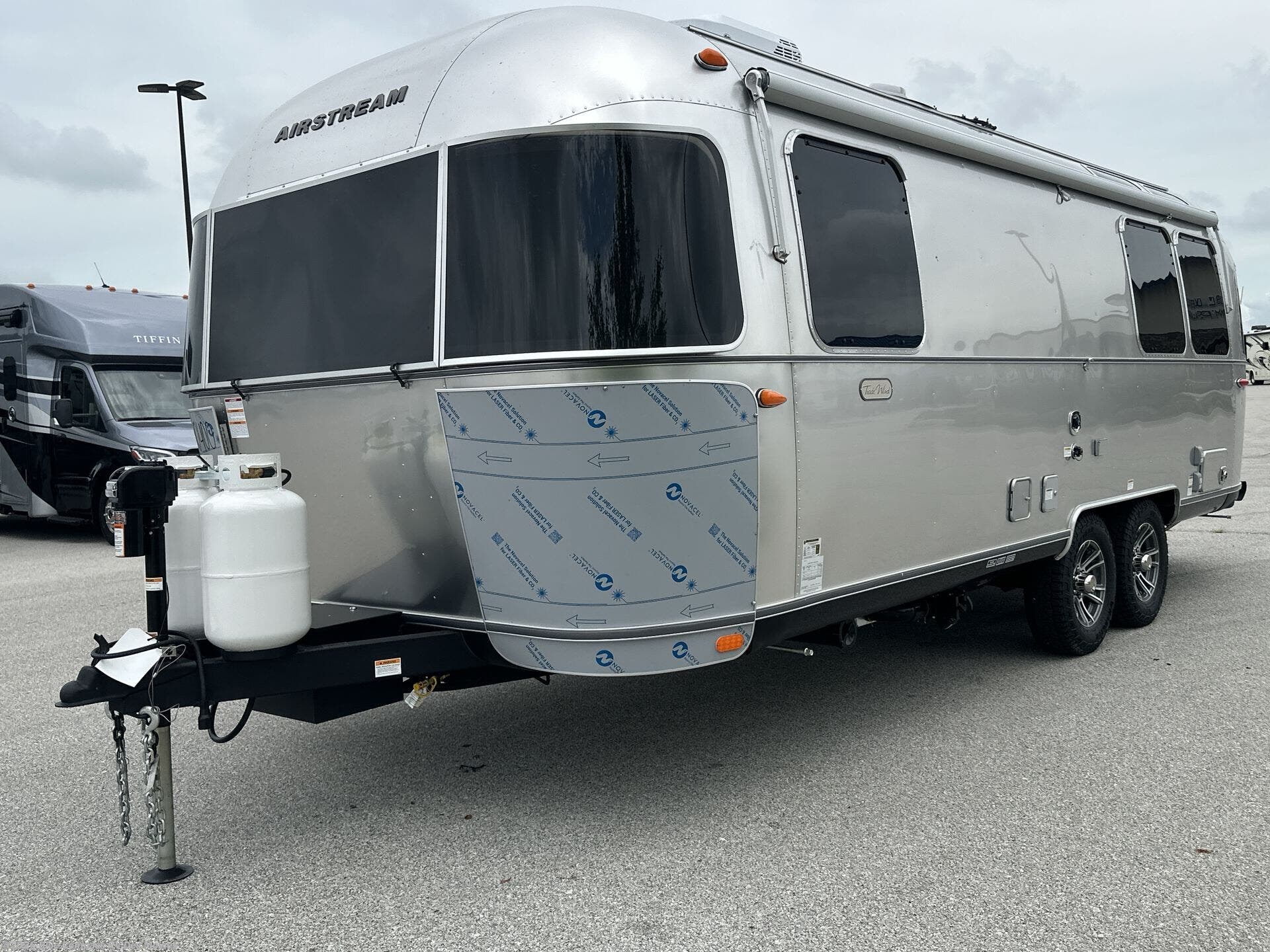 New 2027 Airstream Trade Wind 25FB available in Altoona, Iowa