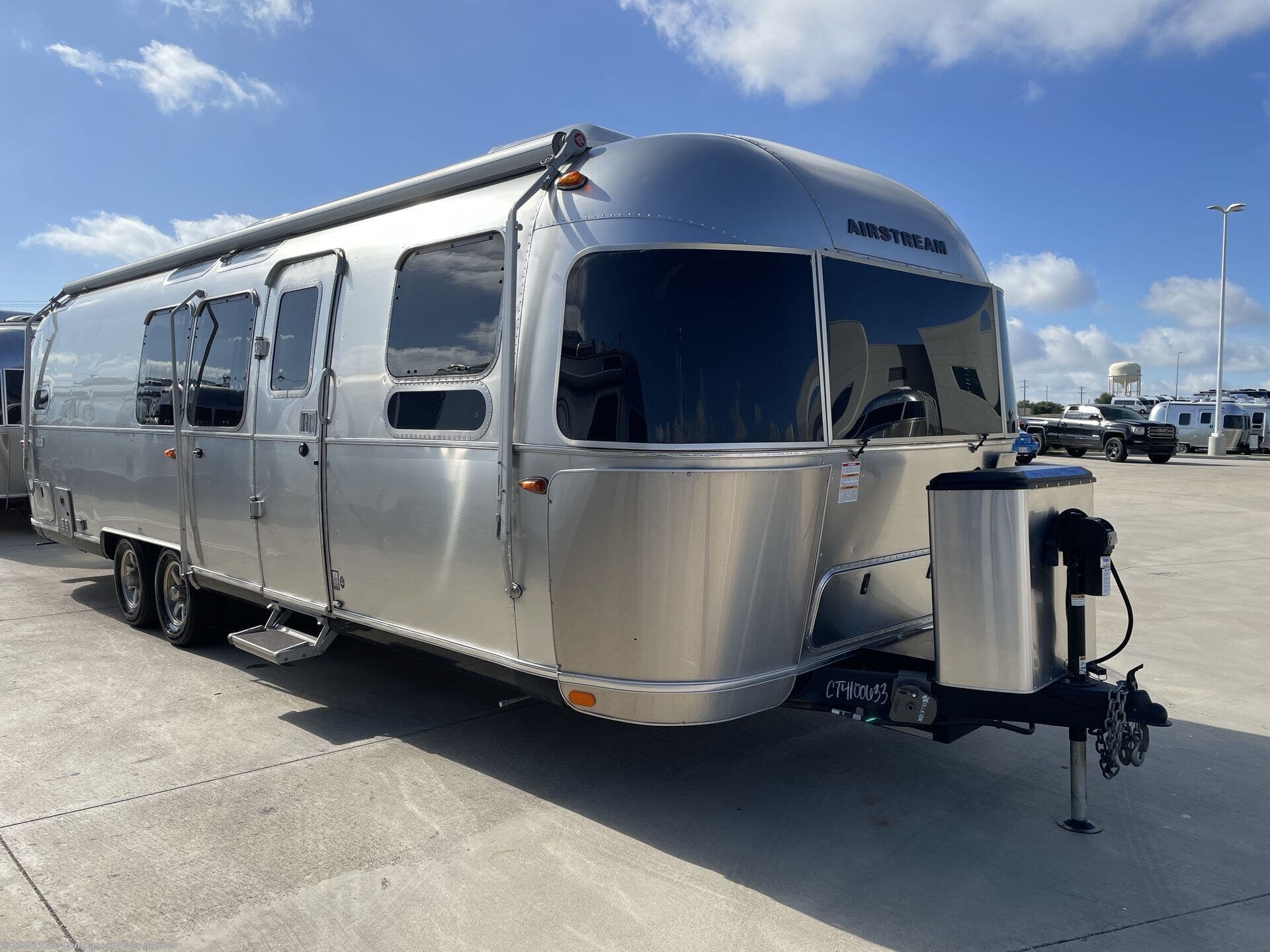 2023 Flying Cloud 30FB Bunk by Airstream from Blue Compass RV Des Moines in Altoona, Iowa