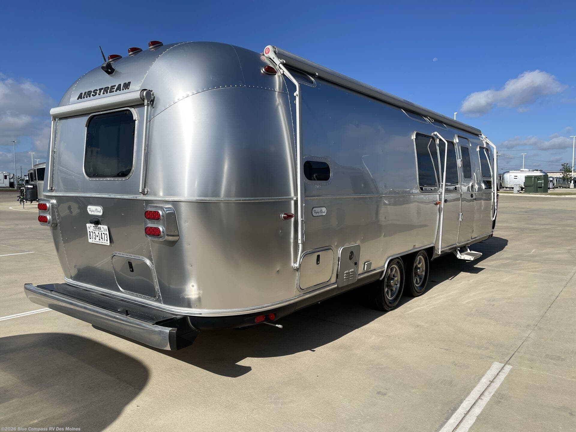 Used 2023 Airstream Flying Cloud 30FB Bunk available in Altoona, Iowa