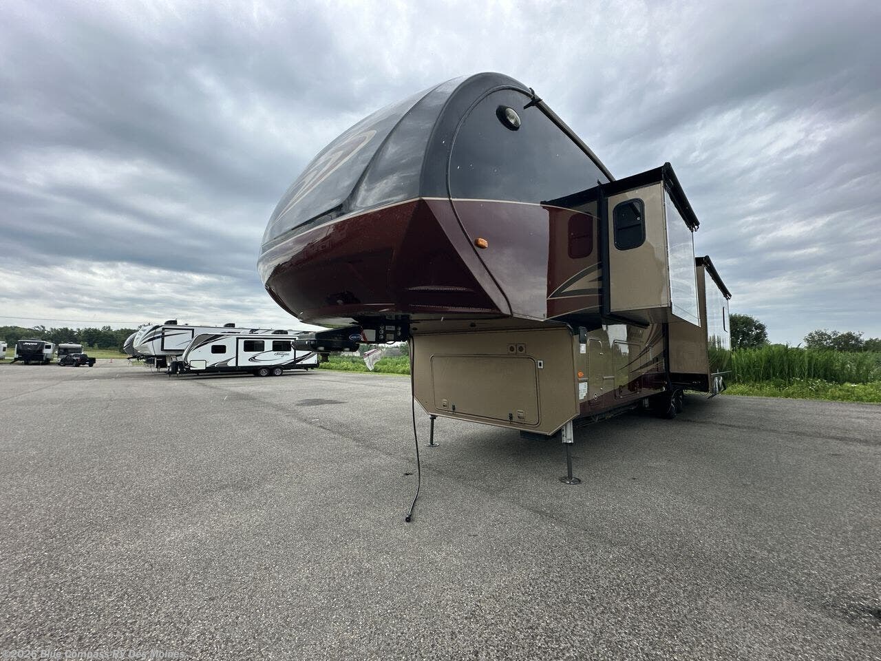 2018 Cardinal 3875FB by Forest River from Blue Compass RV Des Moines in Altoona, Iowa