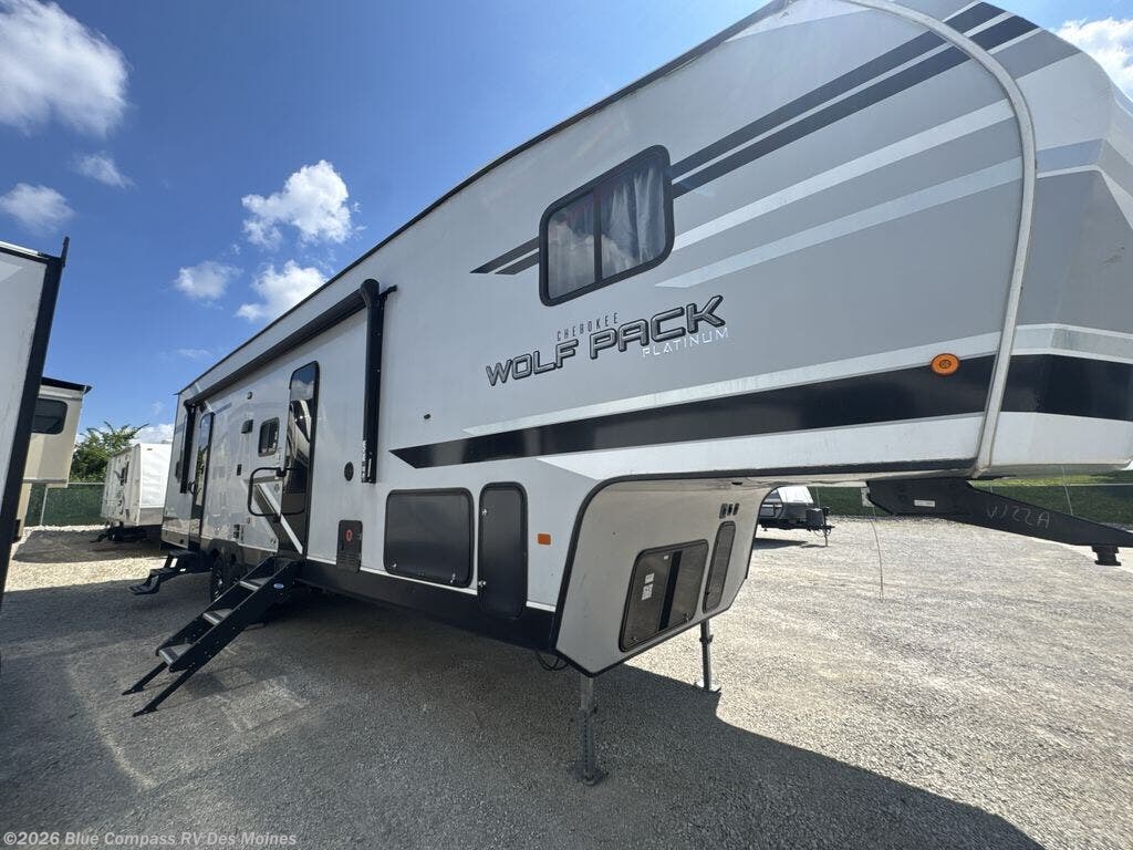 2020 Forest River Cherokee Wolf Pack FW 315PACK12 - Used Fifth Wheel For Sale by Blue Compass RV Des Moines in Altoona, Iowa