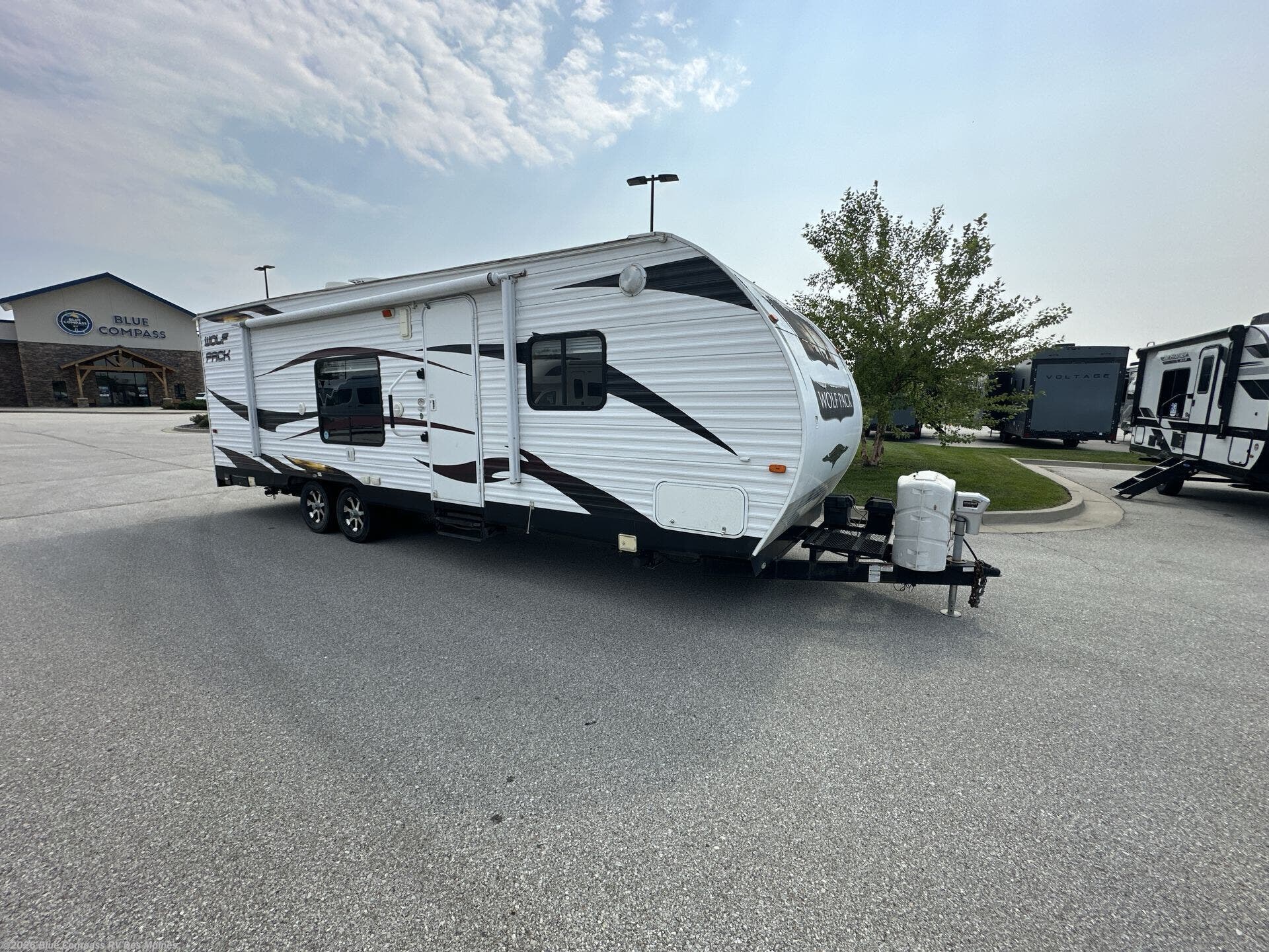 2012 Cherokee Wolf Pack Sport 27WP by Forest River from Blue Compass RV Des Moines in Altoona, Iowa
