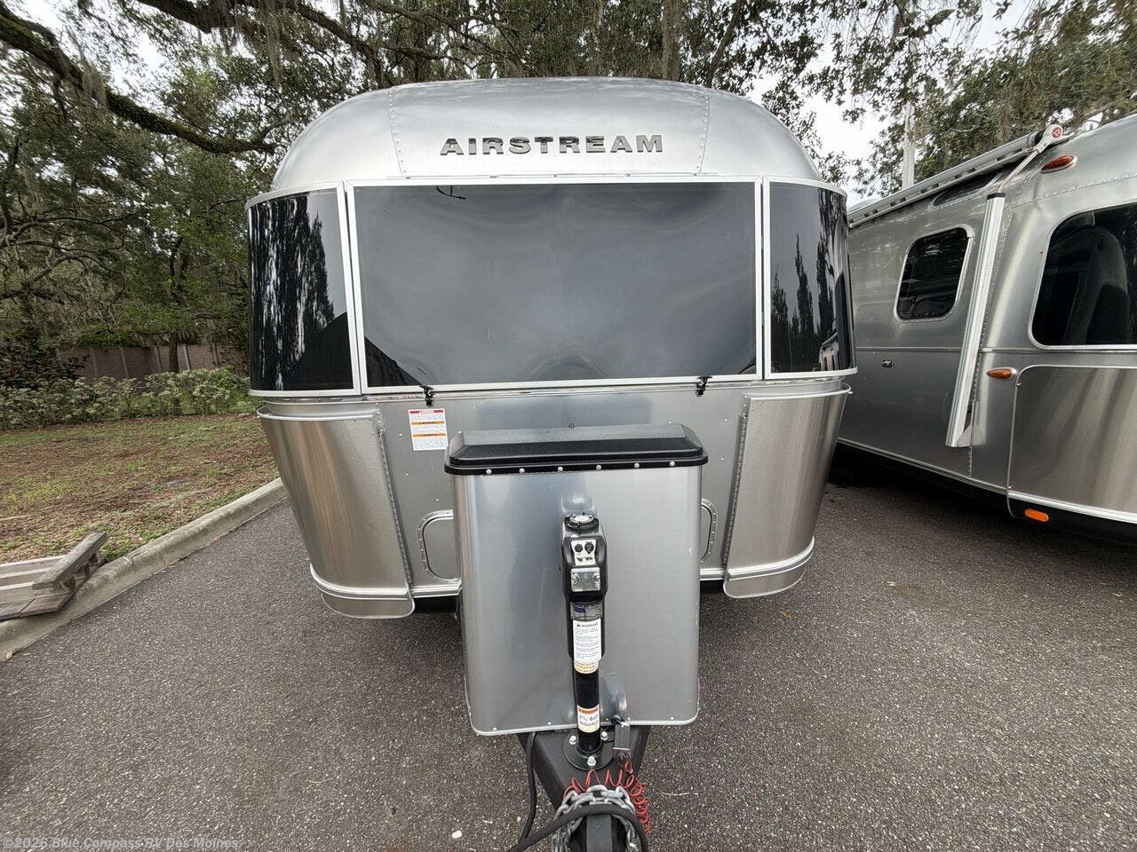 Used 2024 Airstream Flying Cloud 30FBBT available in Altoona, Iowa