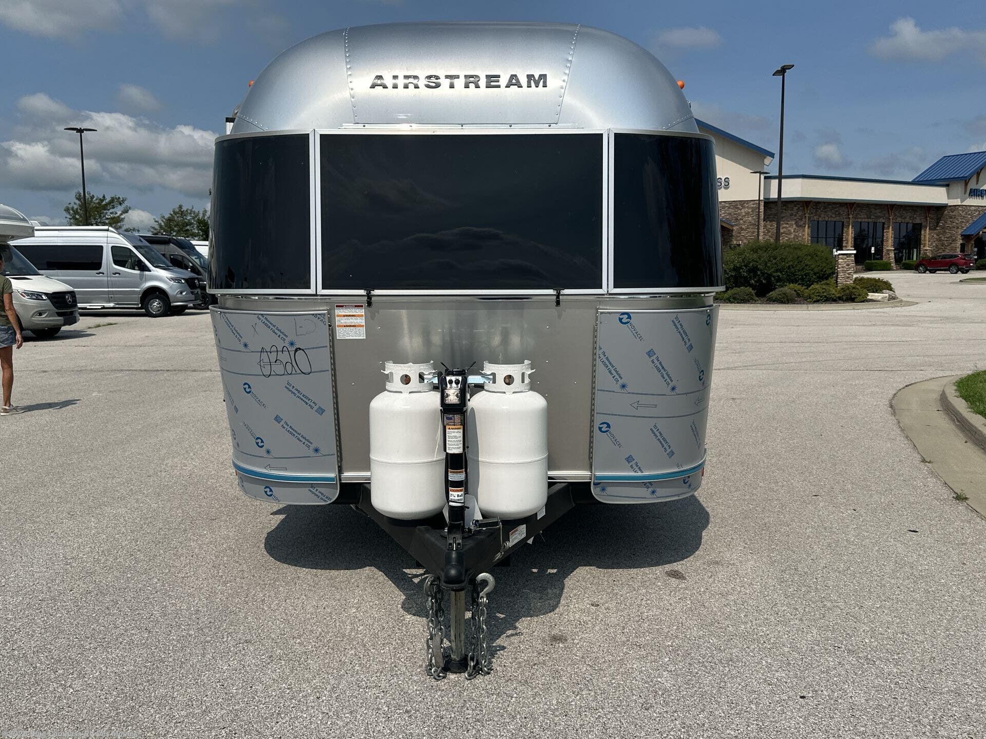 New 2027 Airstream International 23FB available in Altoona, Iowa