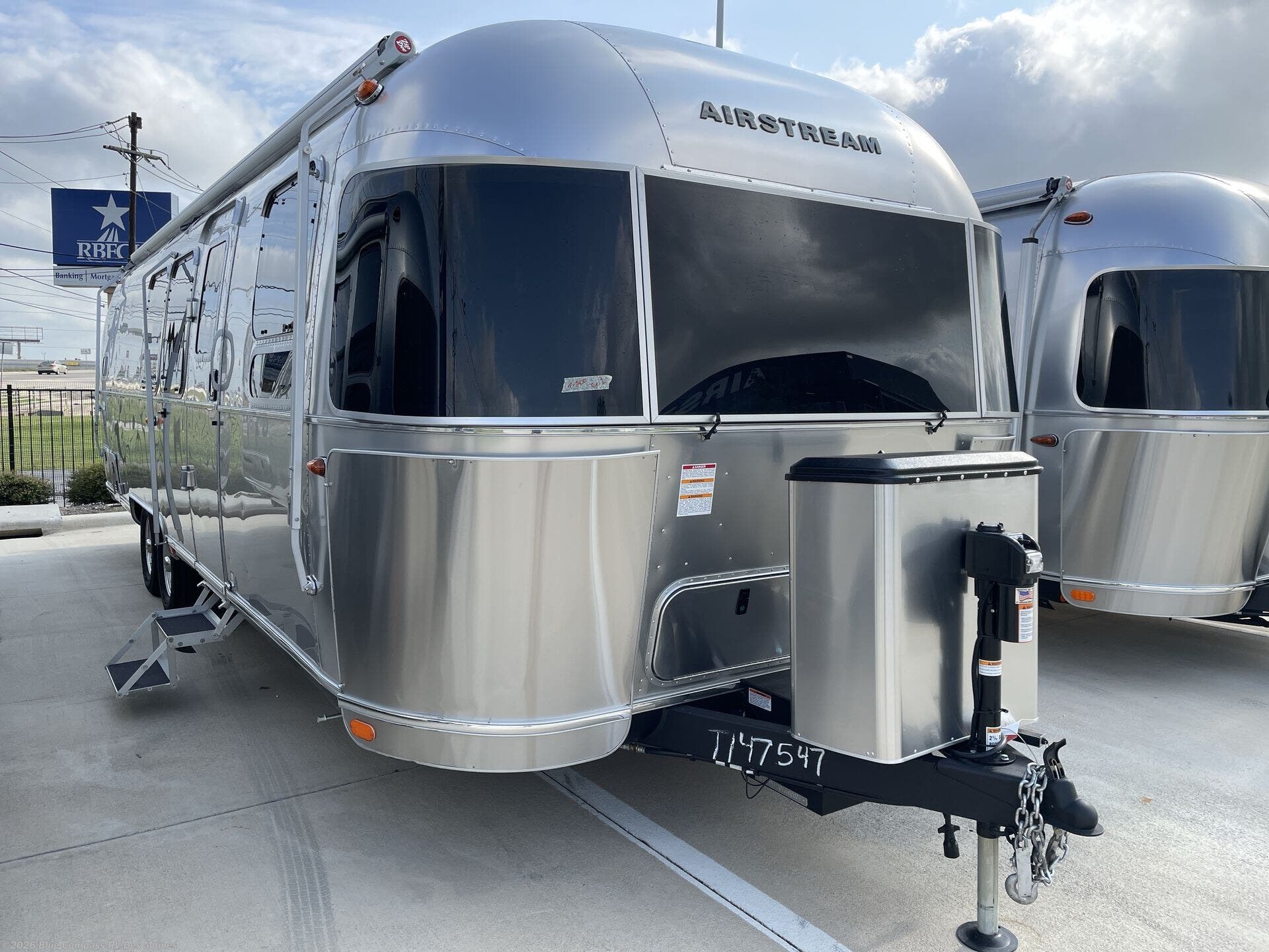 2026 Flying Cloud 30FB Bunk by Airstream from Blue Compass RV Des Moines in Altoona, Iowa