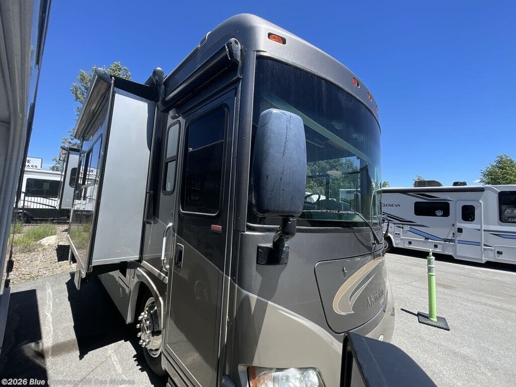 2011 Meridian 34Y by Itasca from Blue Compass RV Des Moines in Altoona, Iowa