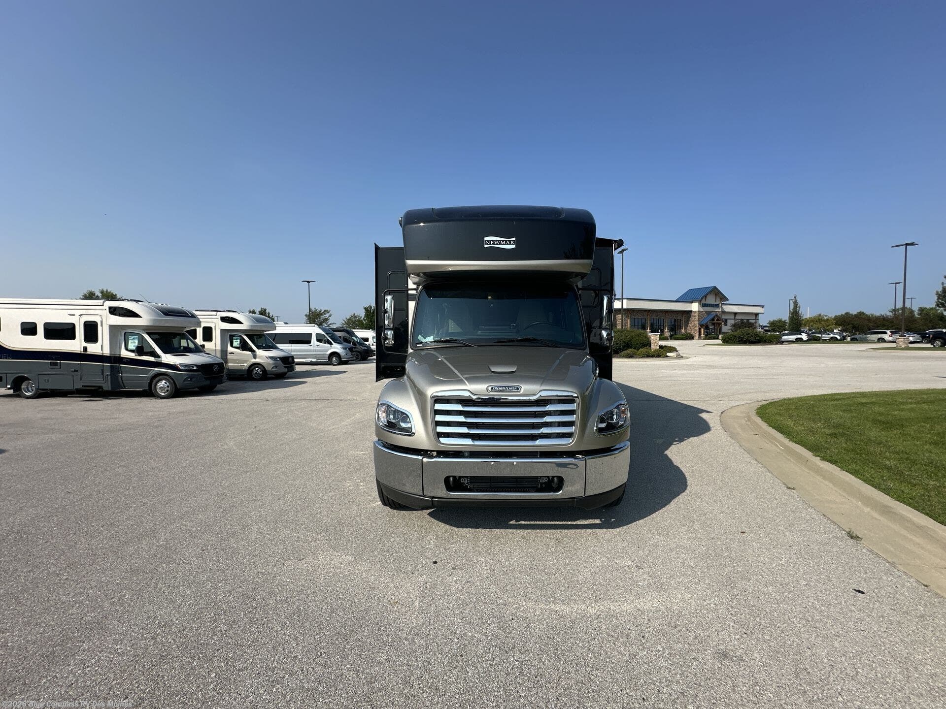 Used 2026 Newmar Grand Star 3948 available in Altoona, Iowa