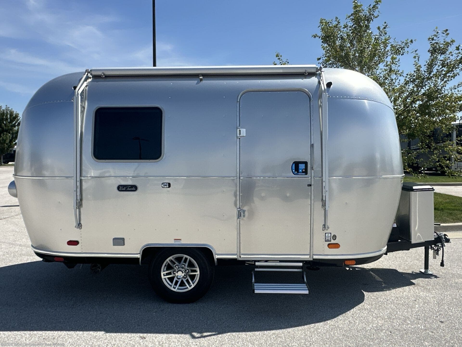 New 2027 Airstream World Traveler 17RB available in Altoona, Iowa
