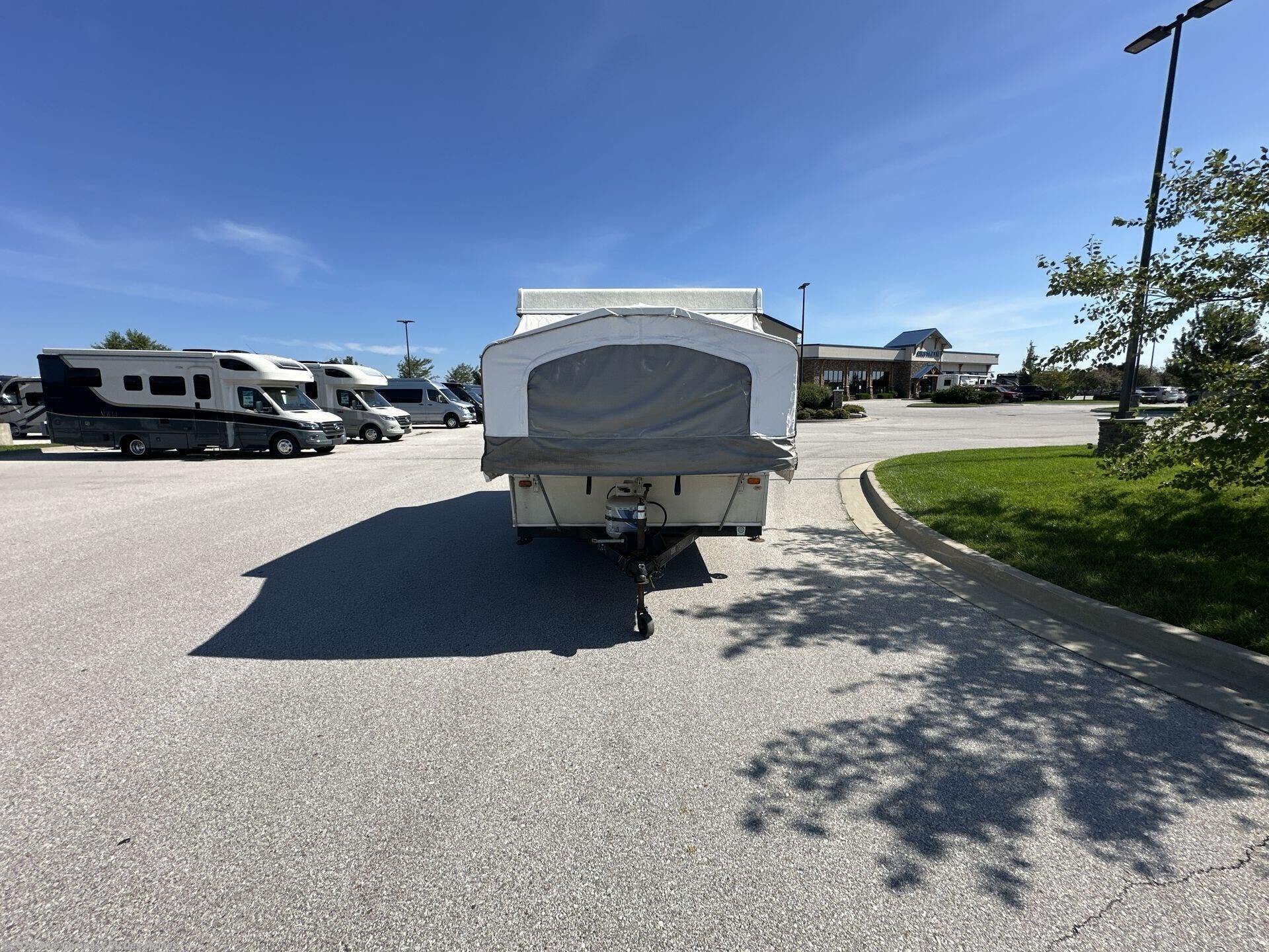 2007 Yearling Y4102 by Palomino from Blue Compass RV Des Moines in Altoona, Iowa