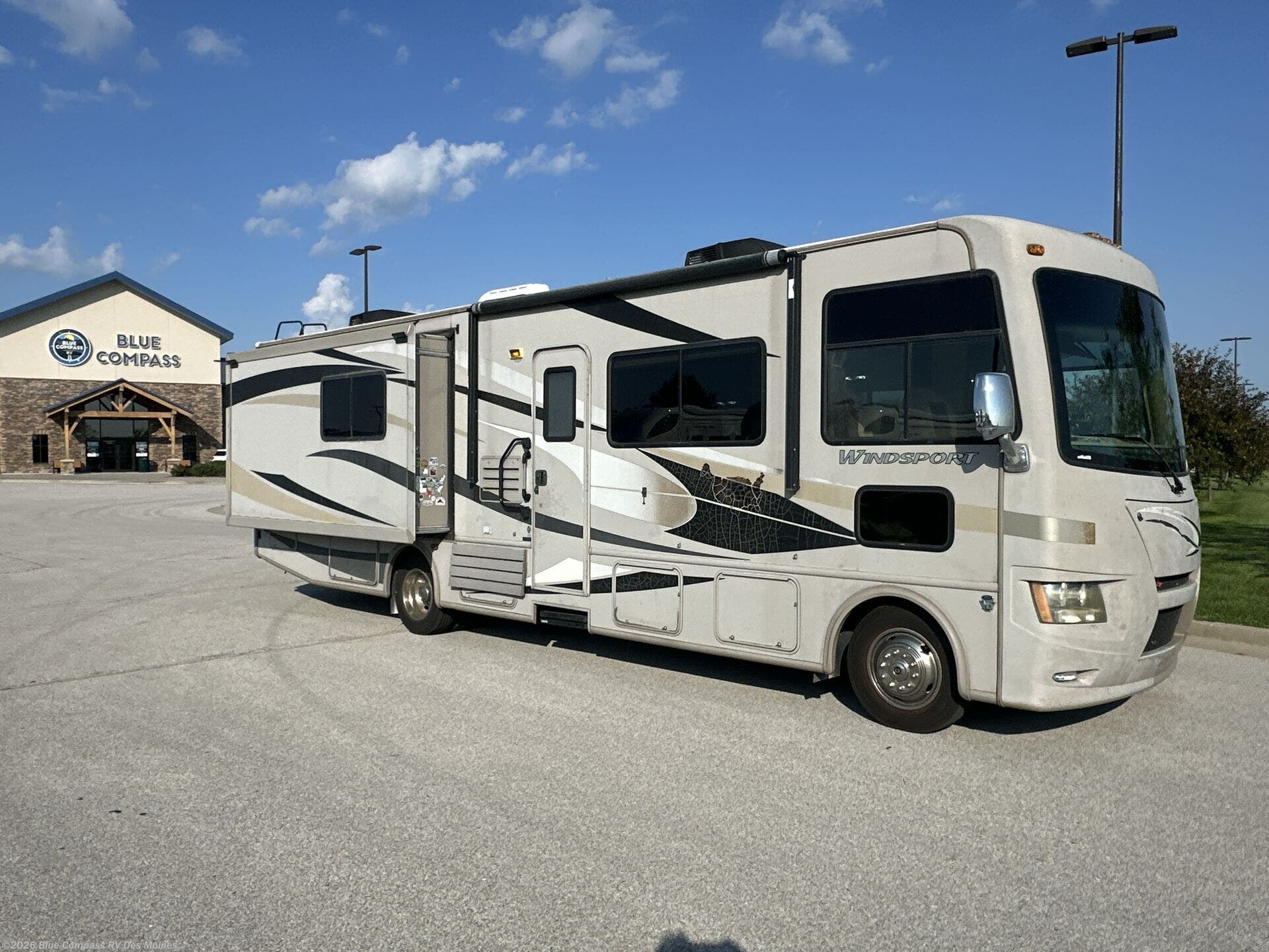 2014 Windsport 33G by Thor Motor Coach from Blue Compass RV Des Moines in Altoona, Iowa