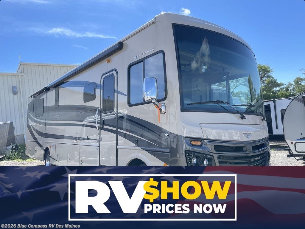 2016 Fleetwood Bounder 35K - Used Class A For Sale by Blue Compass RV Des Moines in Altoona, Iowa features Slideout