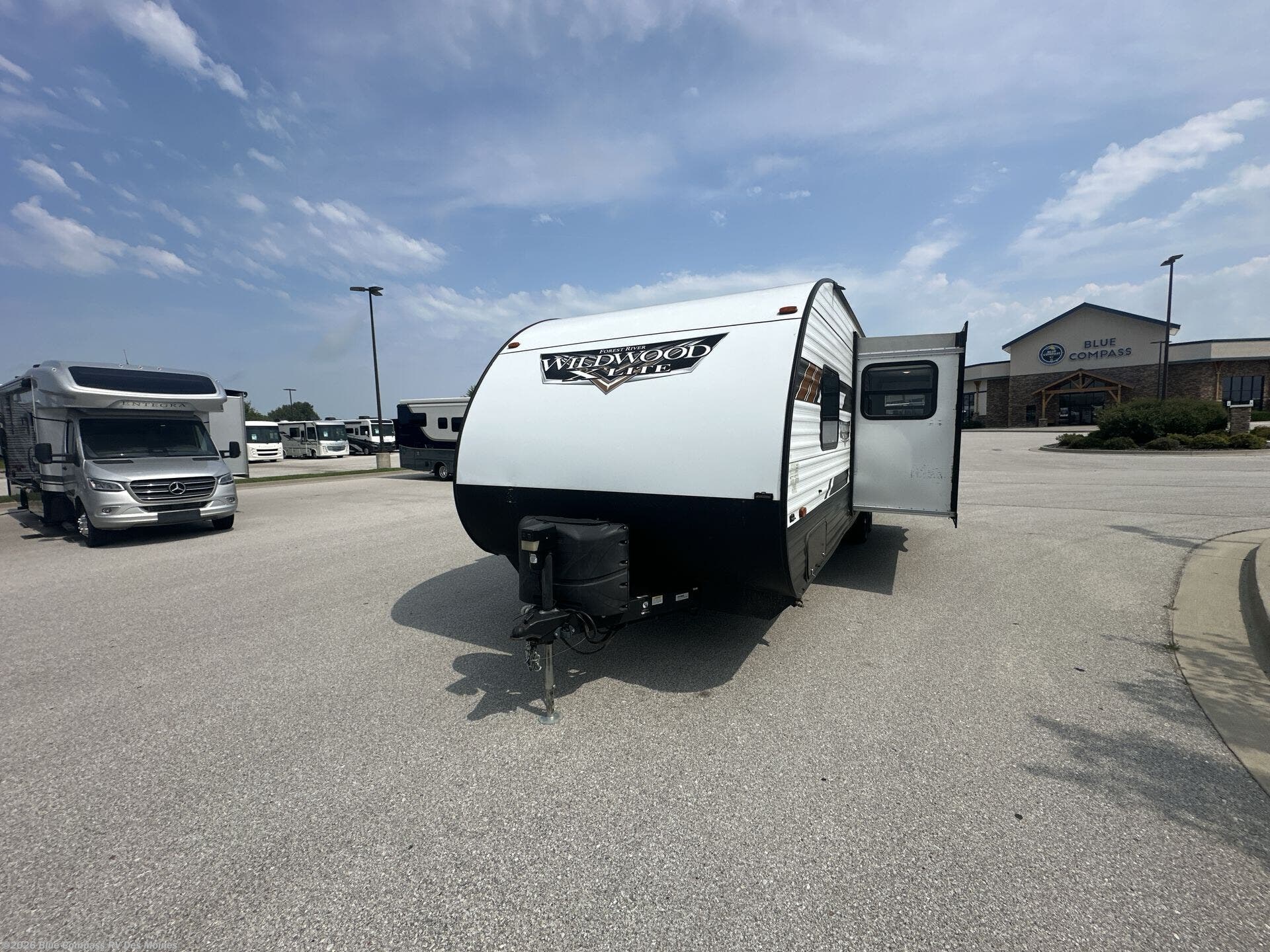 Used 2020 Forest River Wildwood 273QBXL available in Altoona, Iowa