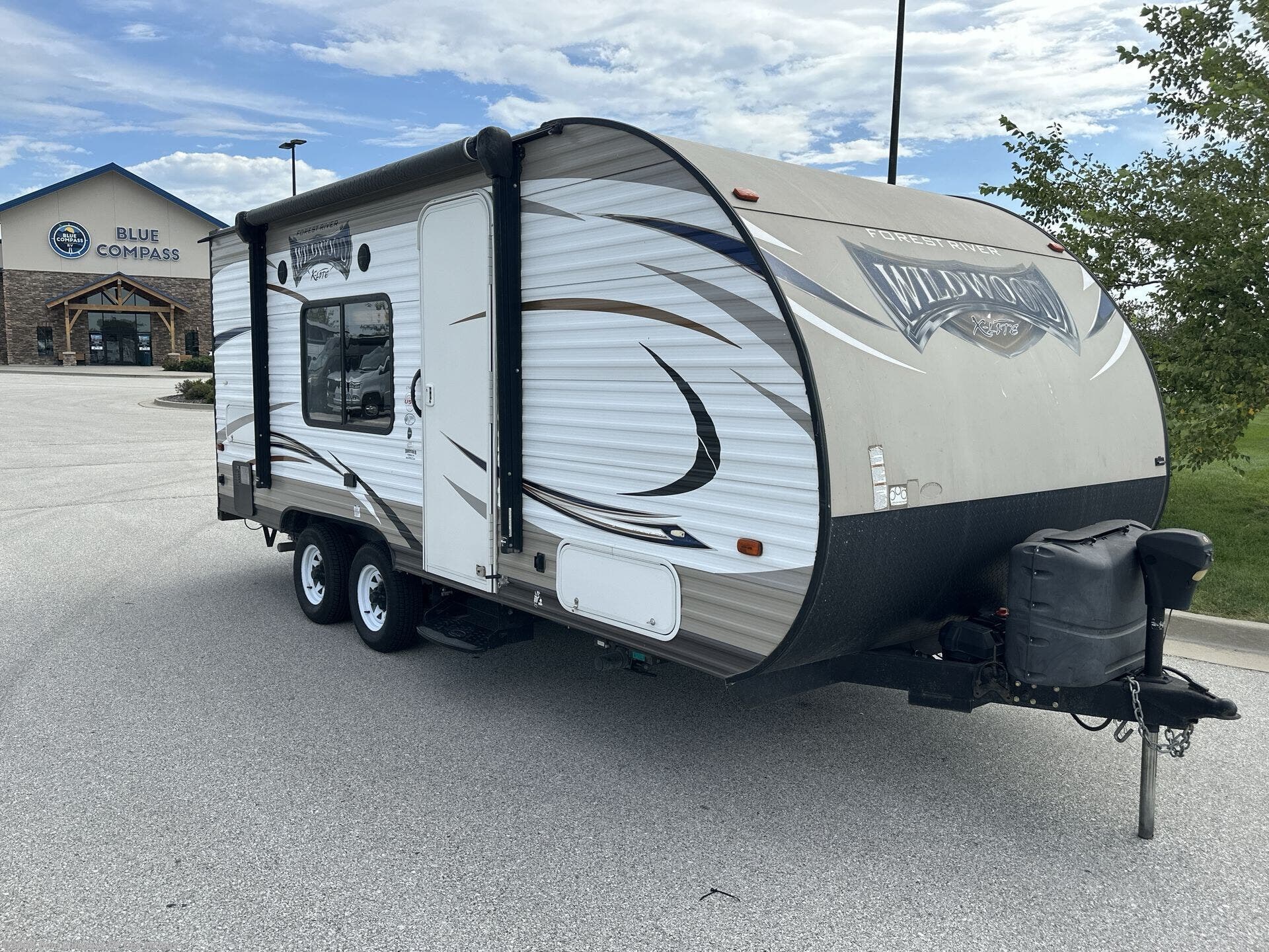 2017 Wildwood X-Lite 171RBXL by Forest River from Blue Compass RV Des Moines in Altoona, Iowa