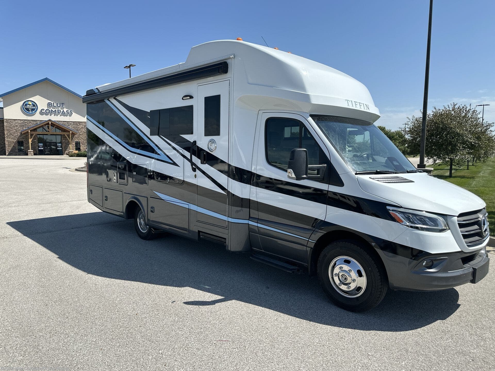 2027 Wayfarer 25 RW by Tiffin from Blue Compass RV Des Moines in Altoona, Iowa