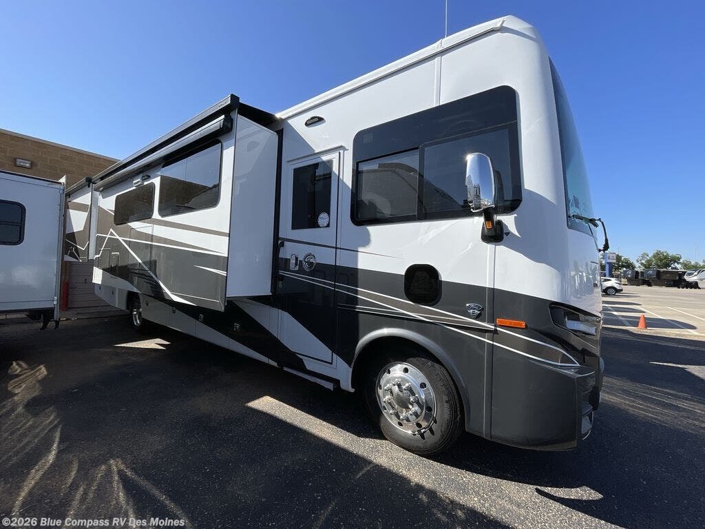 2027 Tiffin Open Road 34PA - New Class A For Sale by Blue Compass RV Des Moines in Altoona, Iowa