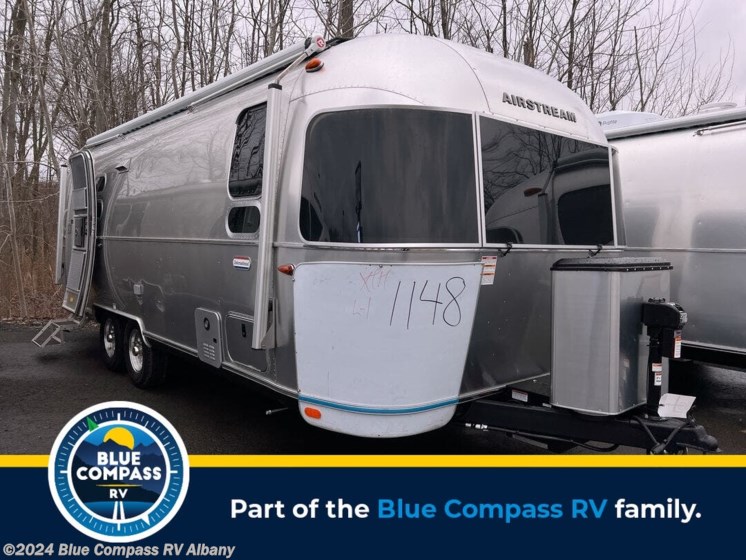 New 2024 Airstream International 25FB available in Latham, New York